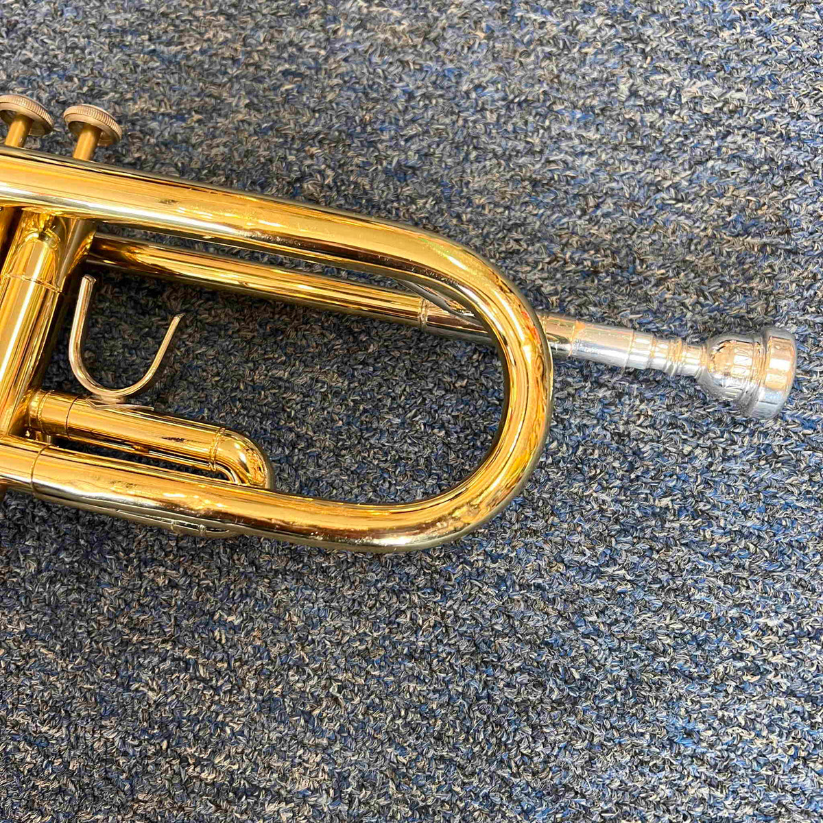 Bach TR300 Trumpet 1990 brass lacquer finish (used)