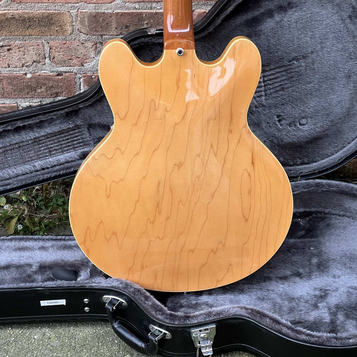 Epiphone Casino thinline Hollwbody Natural Mint 2006 w/case