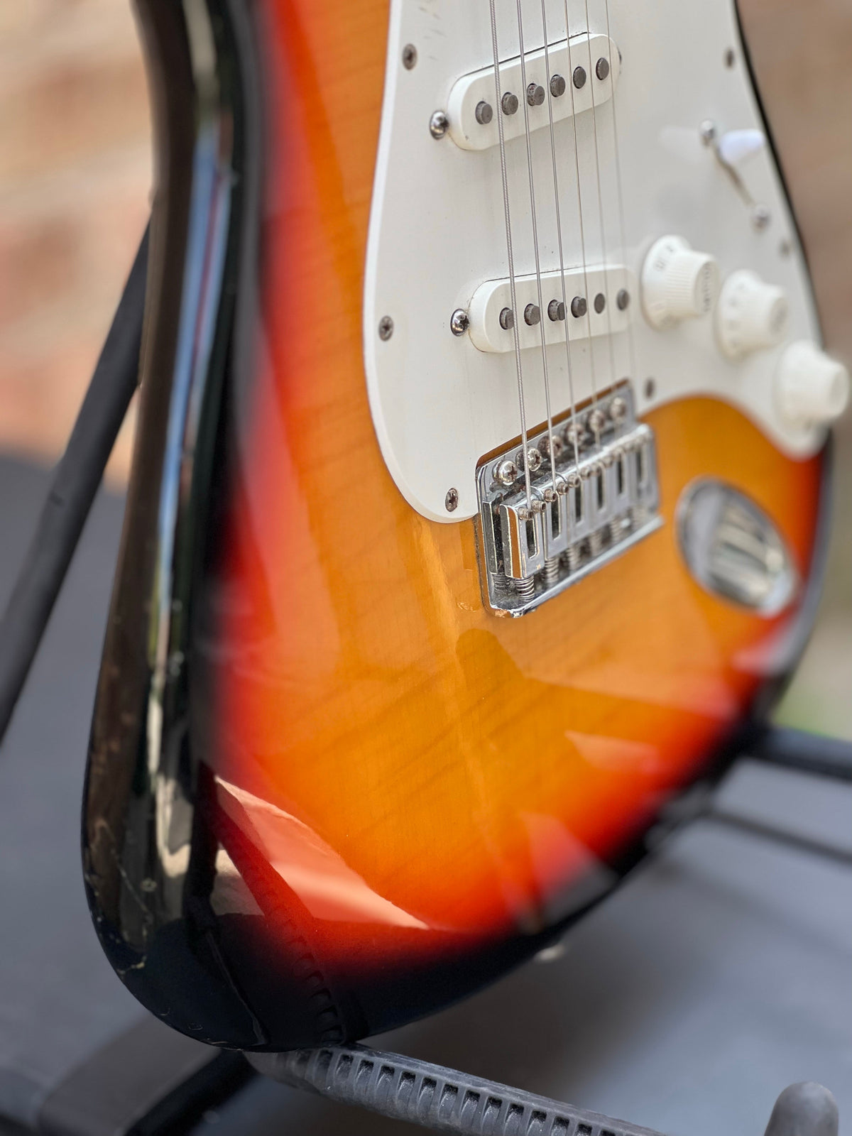 Fender "Squier Series" Standard Stratocaster Sunburst Korea Used Fender "Squier Series" Standard