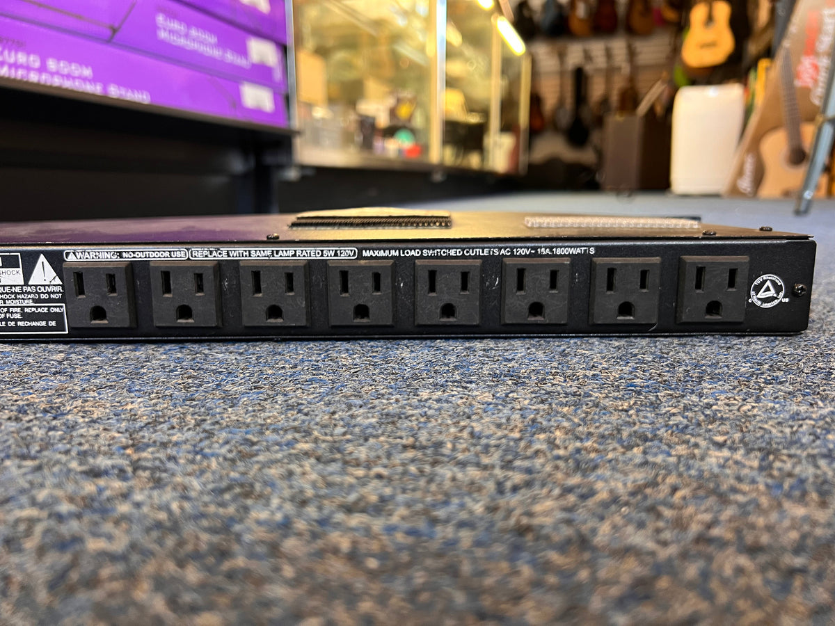 Furman Power Conditioner Merit Series Model M-8L (used)