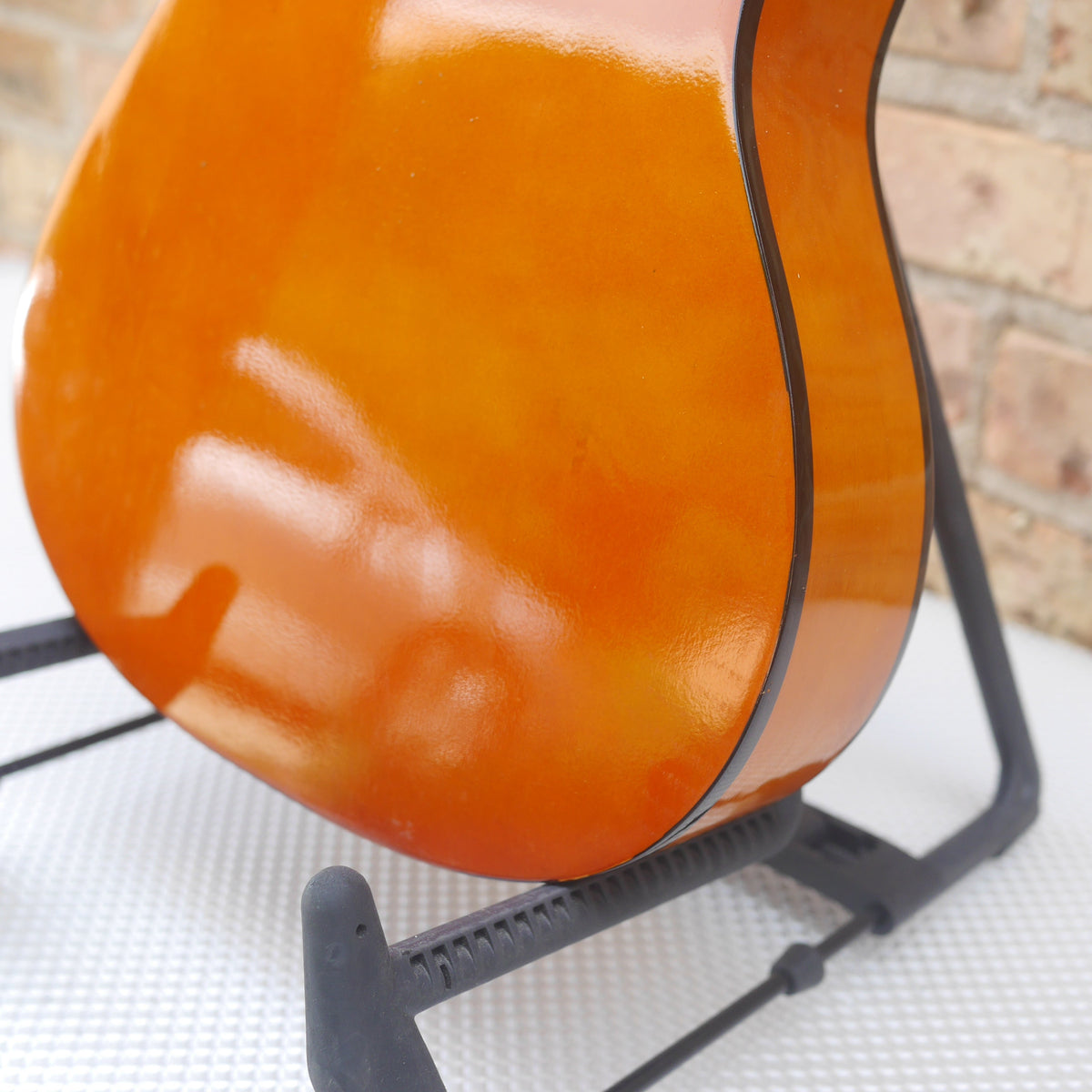 Play and Learn Student Guitar MG-102 used