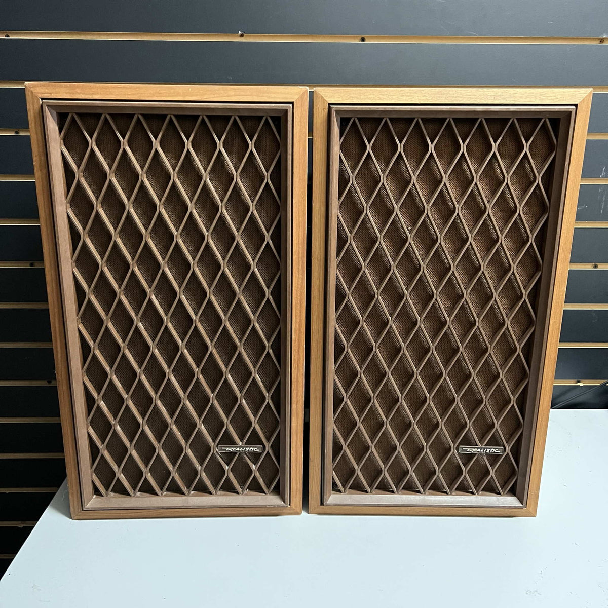 Realistic Nova 7-B Home Hi-Fi Stereo Speakers 1970s Very Good