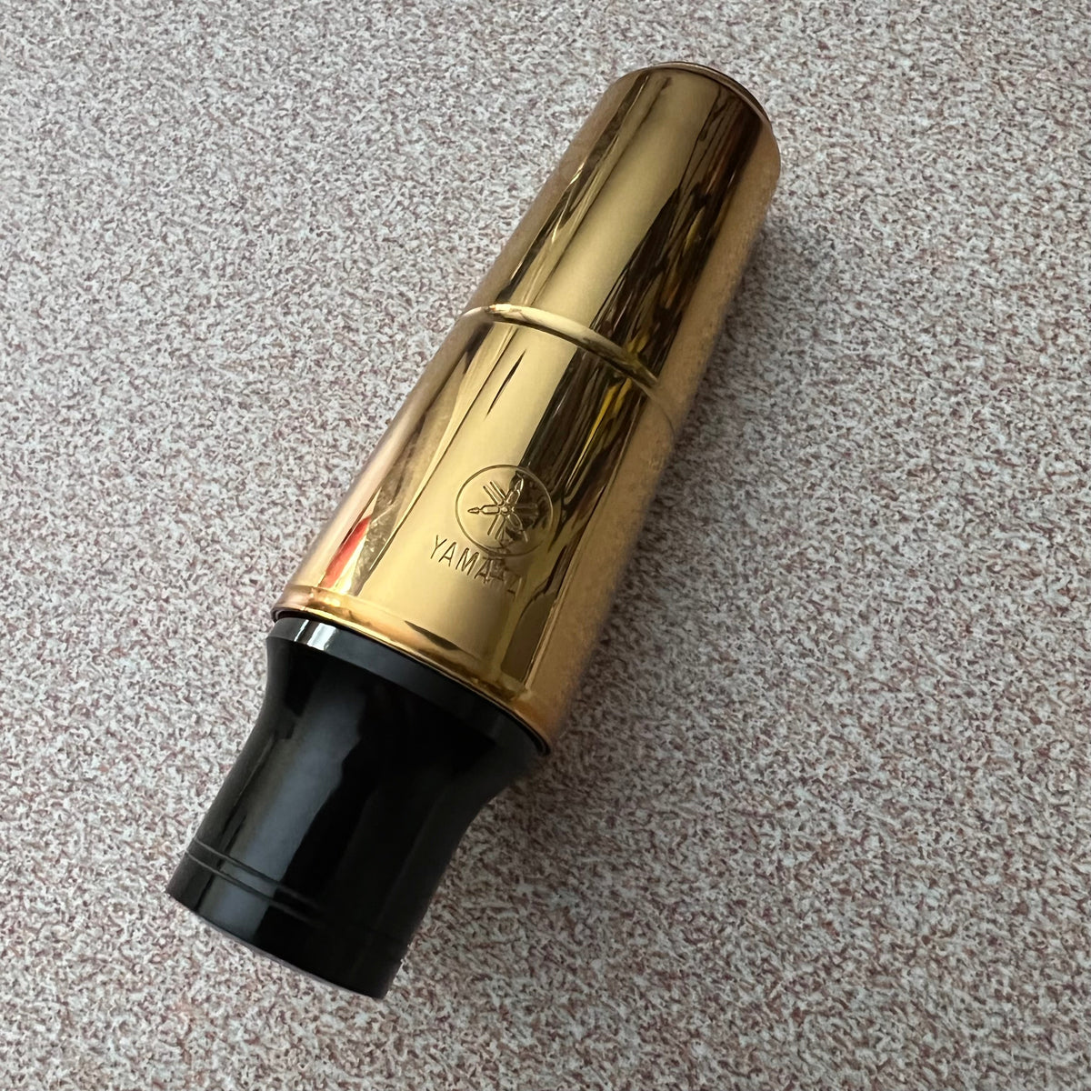 Yamaha 5C Tenor Saxophone Mouthpiece w/lig and cap (used)