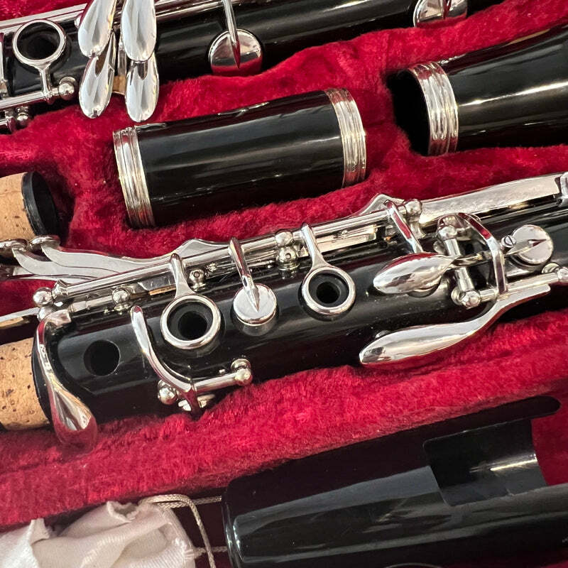 Selmer Bundy Resonite Student Clarinet Excellent