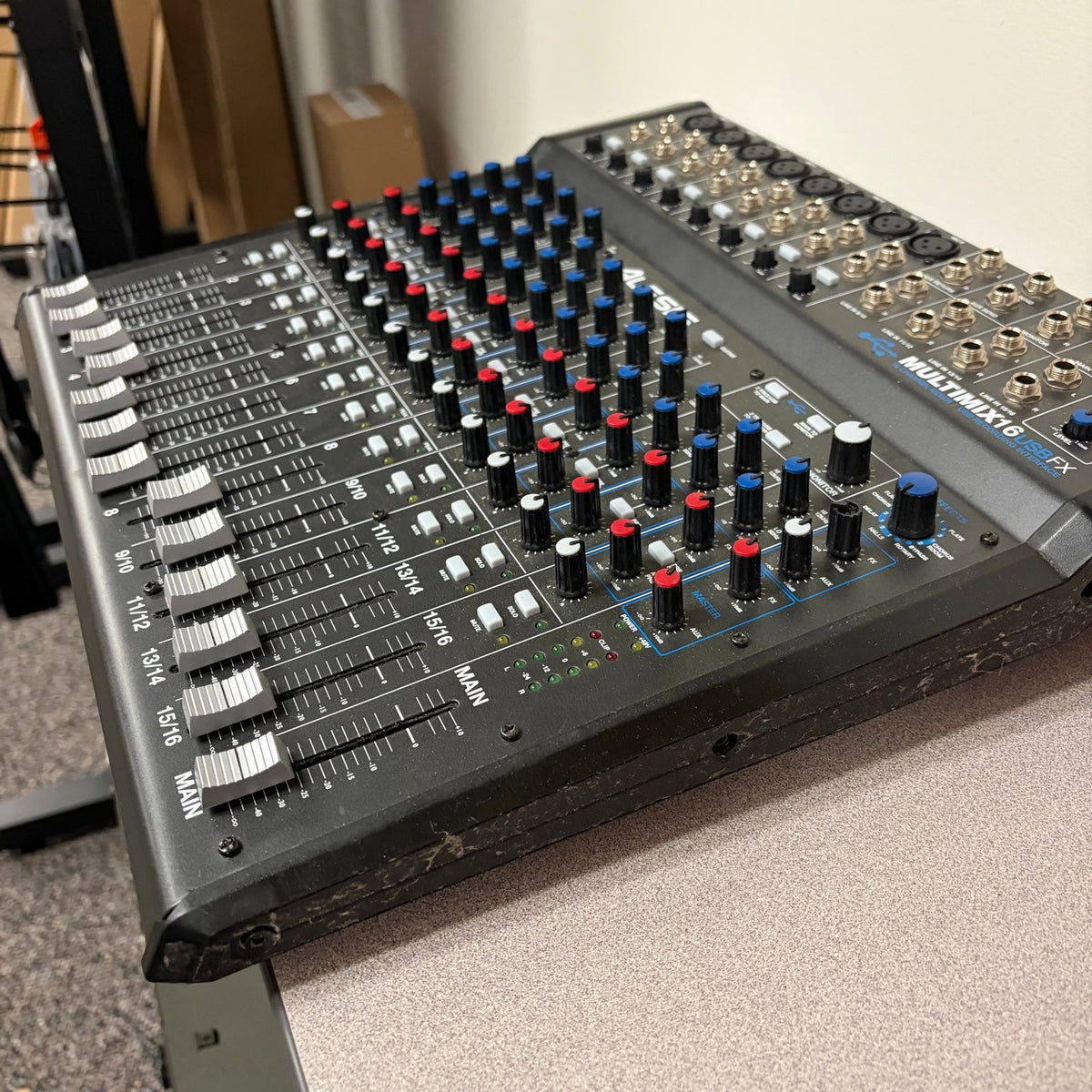 Alesis Multimix 16usb fx Mixer