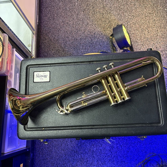 Blessing B-125 Trumpet w/case & mouthpiece, Used