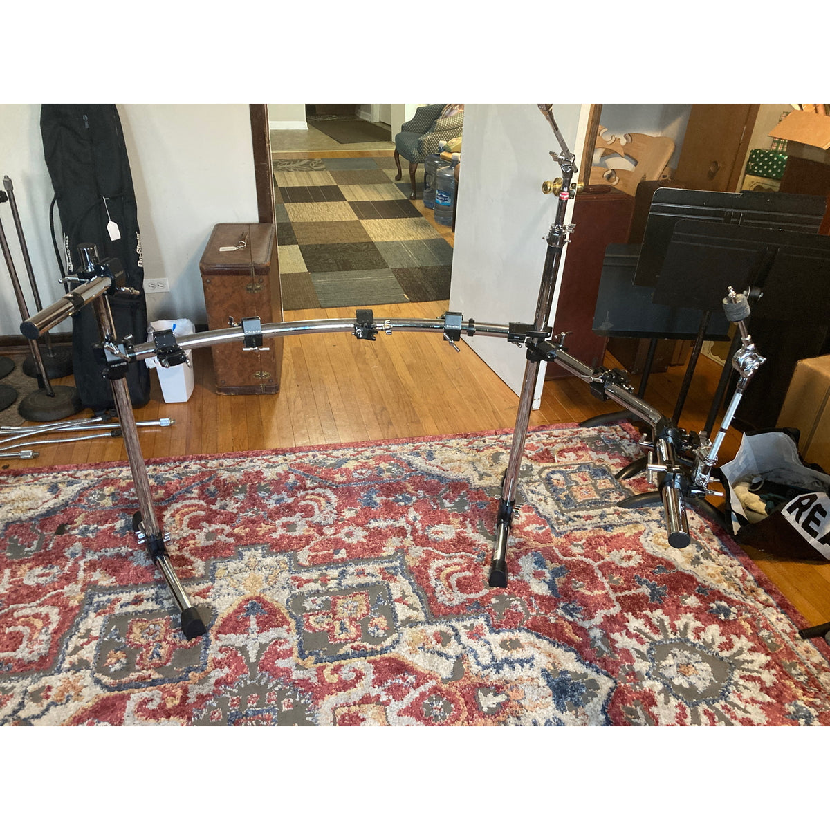 Gibraltar Drum Rack like new with lots of new clamps