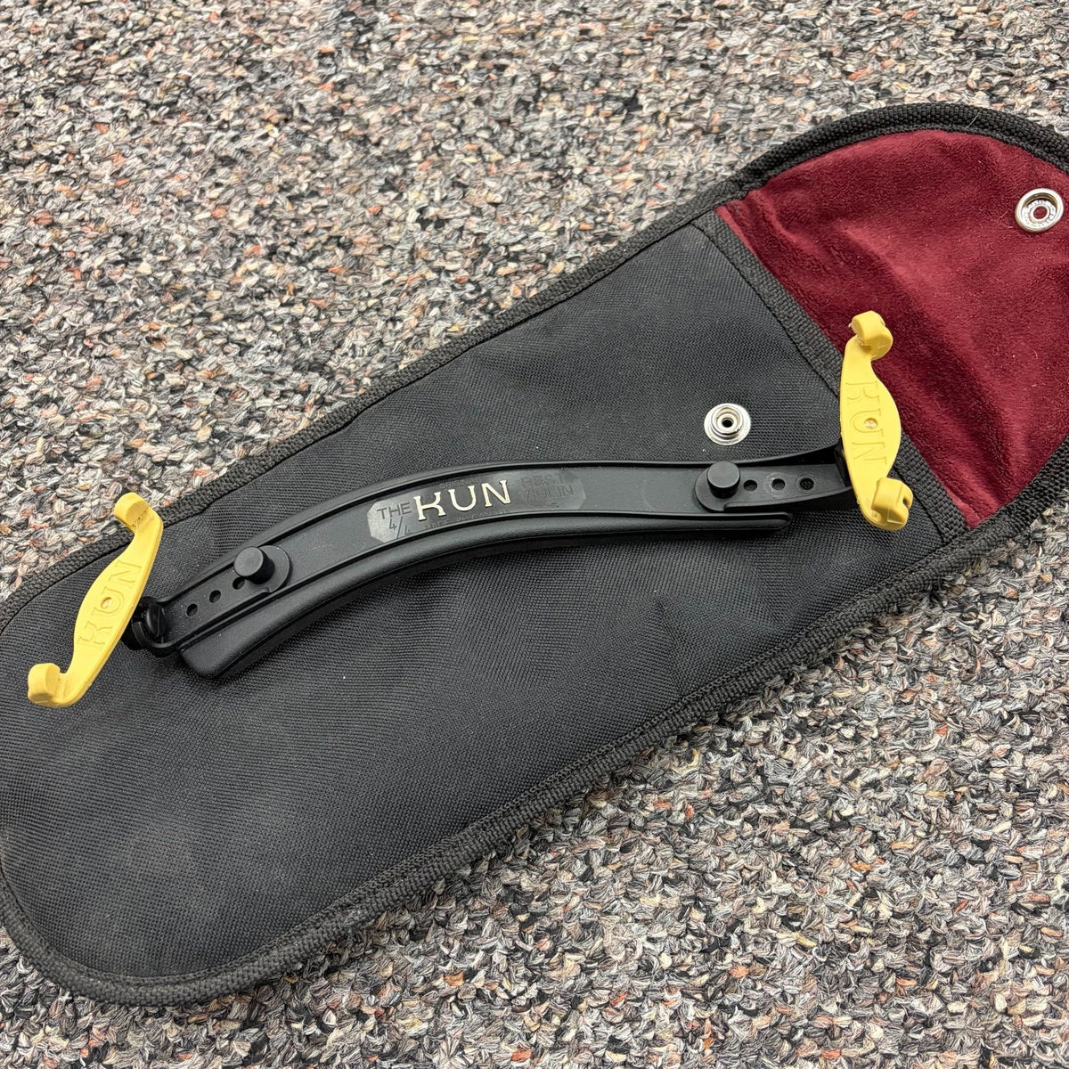 Kun Violin Shoulder Rest 4/4, used with case