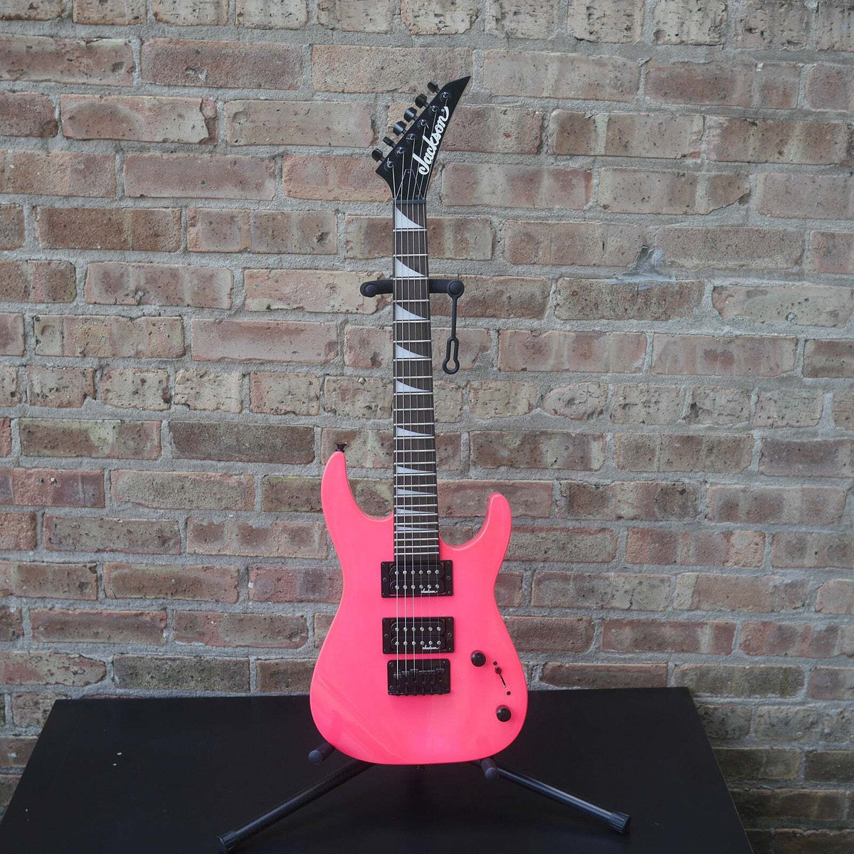 Jackson JS1X Dinky Minion Electric Guitar Neon Pink (used)