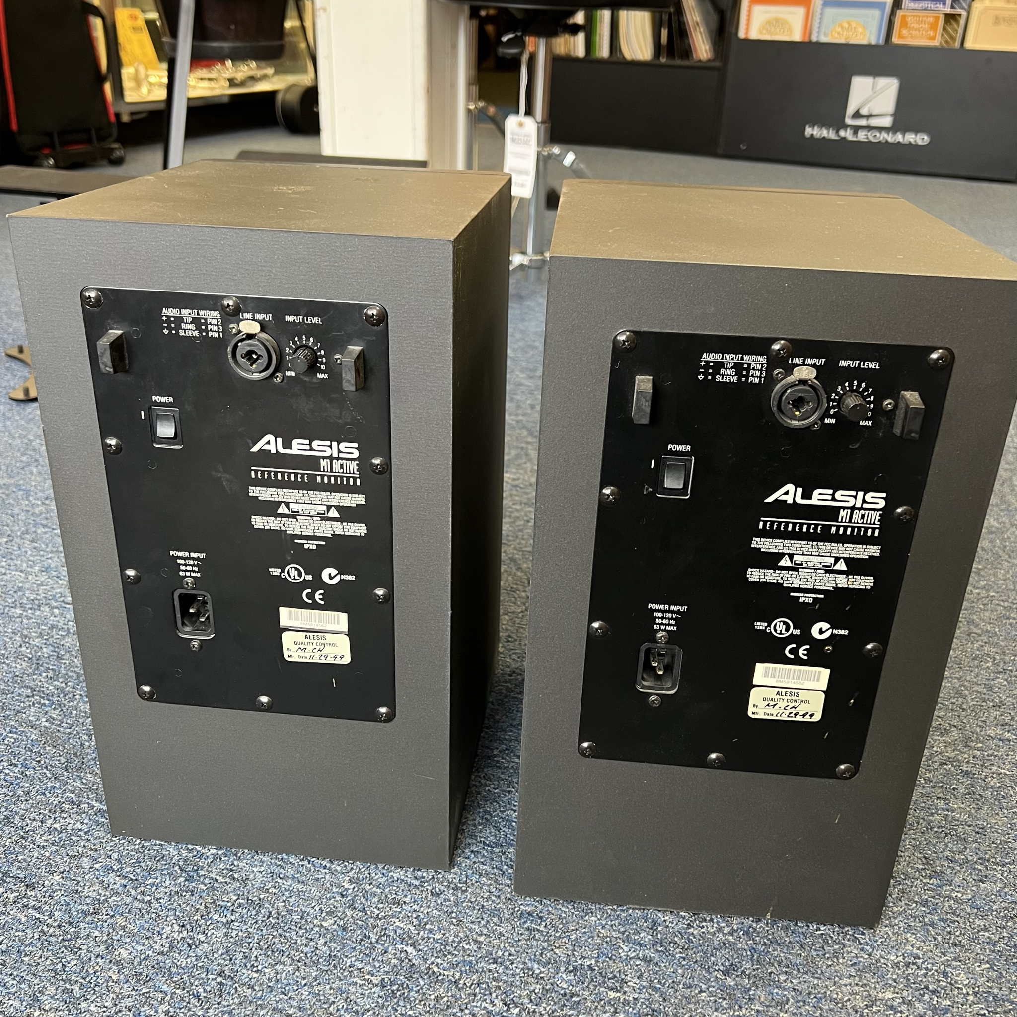 Alesis M1 Active Studio Reference Monitors (pair) 1999 black (used)