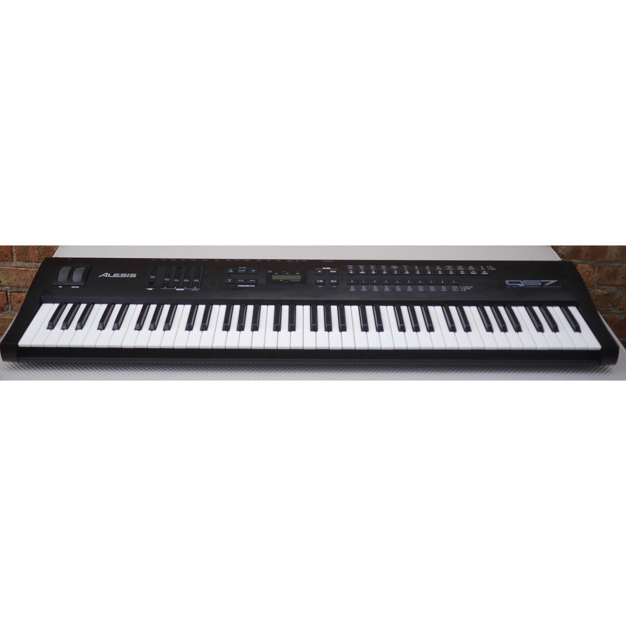 Alesis QS7 DIgital Synthesizer Keyboard 1999