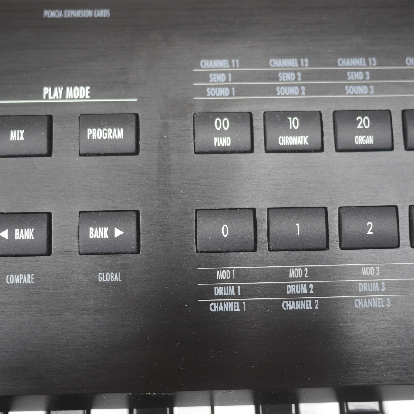 Alesis QS7 DIgital Synthesizer Keyboard 1999