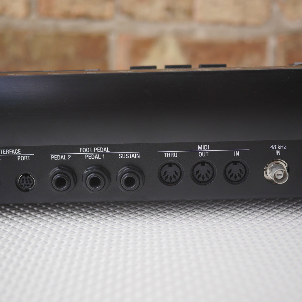Alesis QS7 DIgital Synthesizer Keyboard 1999