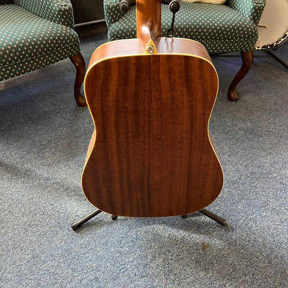 Alvarez AD60 Artist Dreadnought