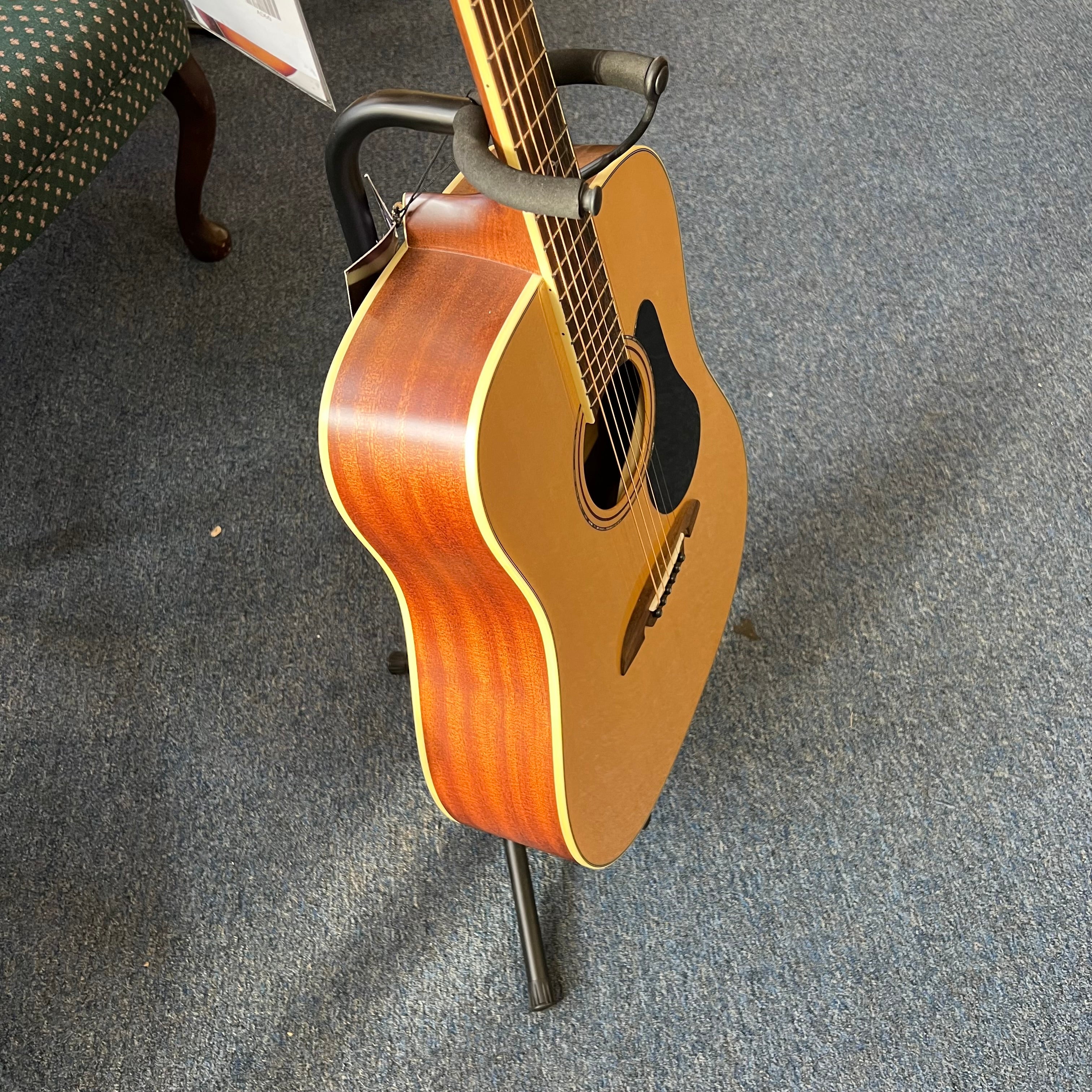 Alvarez AD60 Artist Dreadnought