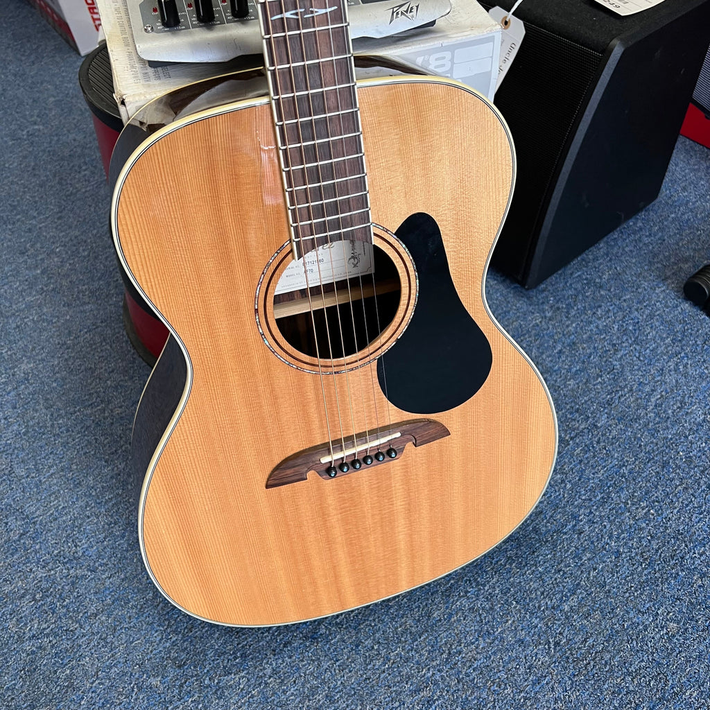 Alvarez AF70 Acoustic Guitar Folk Natural w/pickup (used)