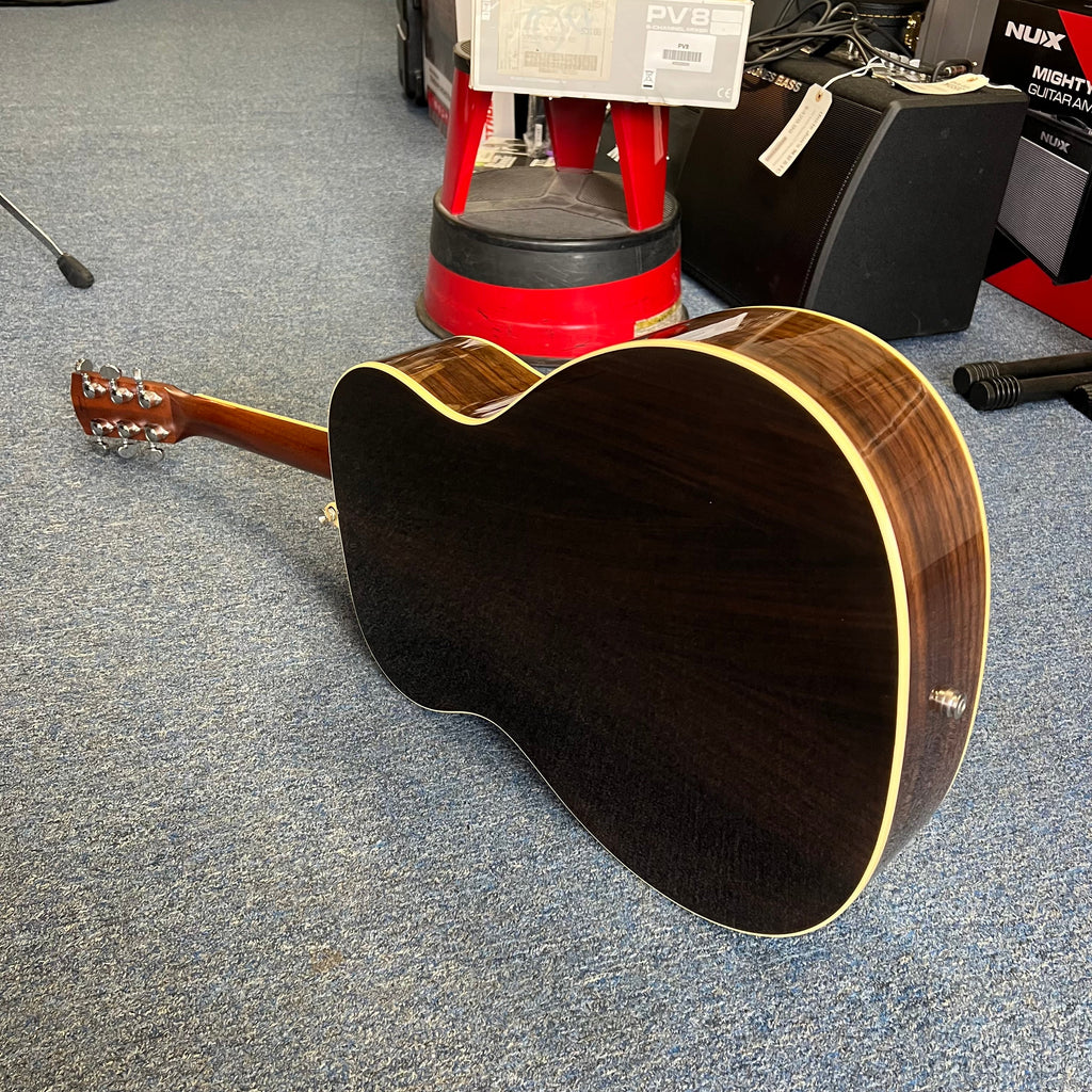 Alvarez AF70 Acoustic Guitar Folk Natural w/pickup (used)