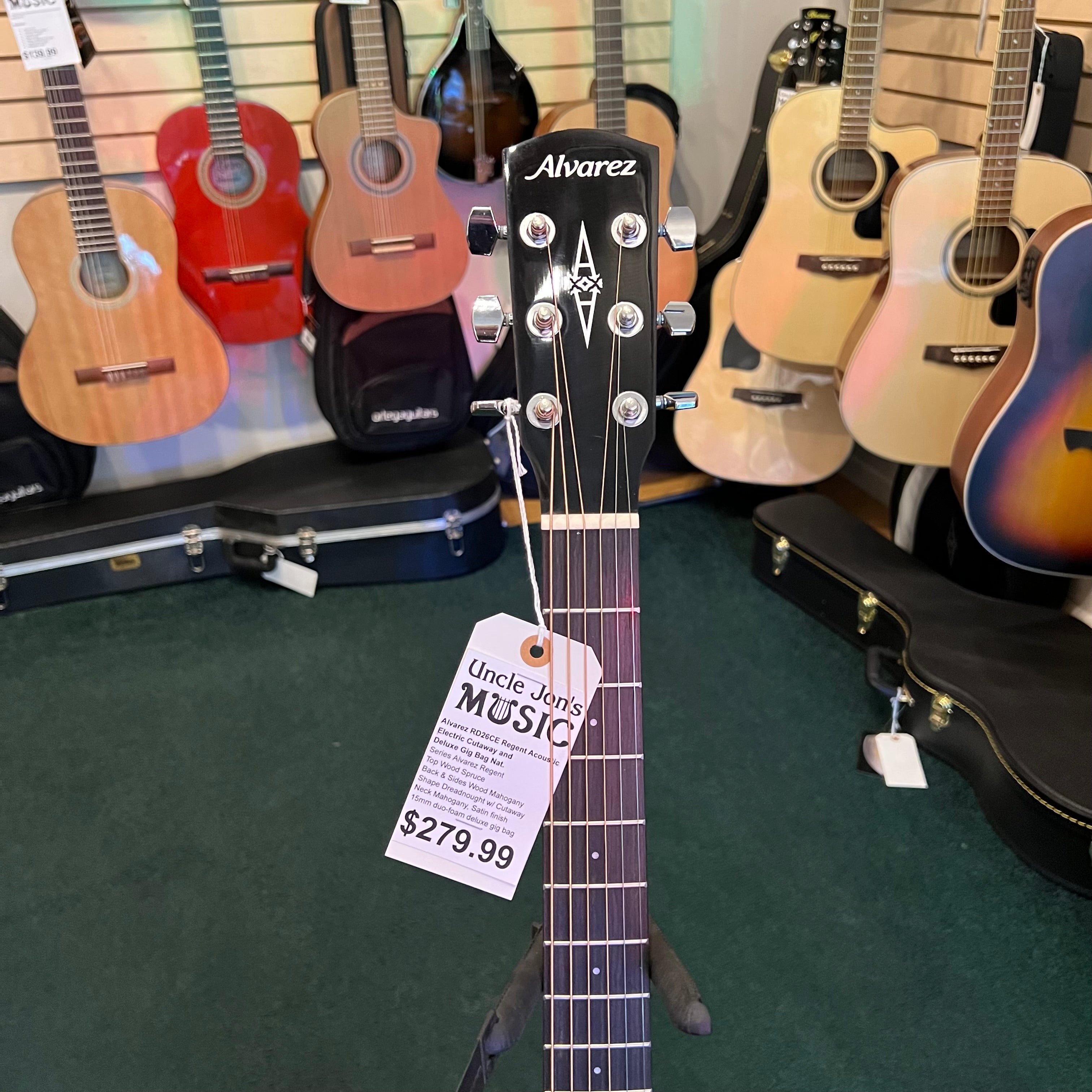 Alvarez RD26CE Regent Acoustic Electric Cutaway Guitar