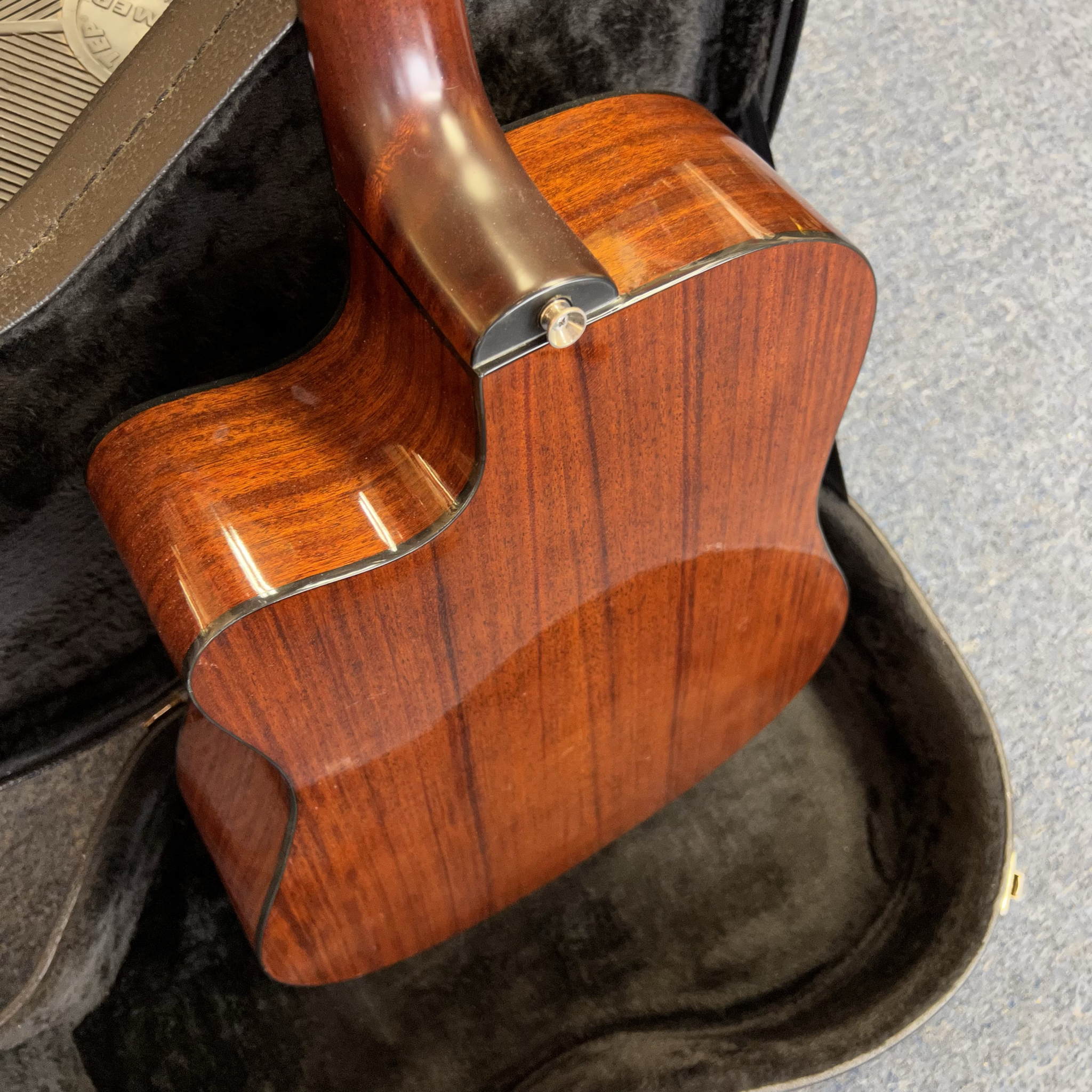 Alvarez RD8C Acoustic-Electric Guitar Natural w/HSC (used)