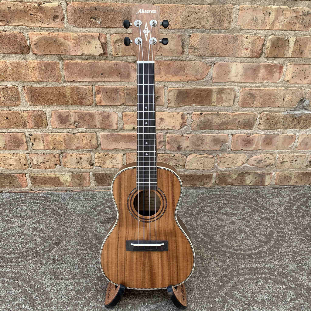 Alvarez Regent Concert Ukulele Pack w/Tuner and Gig bag Acacia