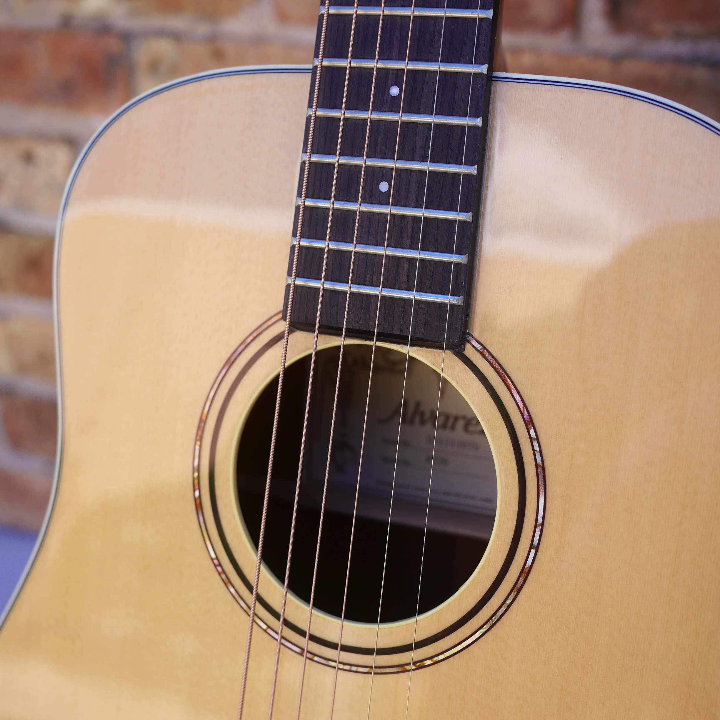 Alvarez Regent Travel Sized Dreadnought w/Deluxe Gig bag