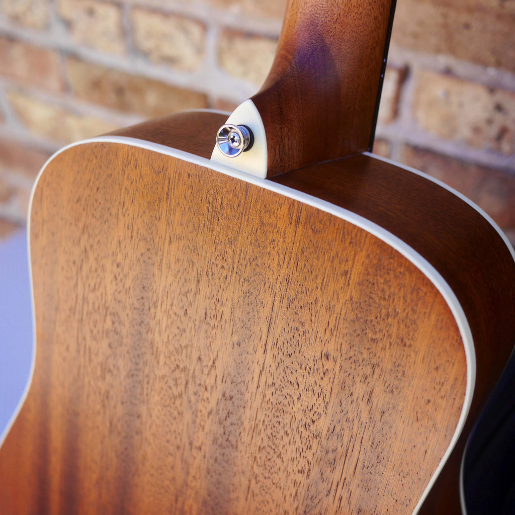Alvarez Regent Travel Sized Dreadnought w/Deluxe Gig bag