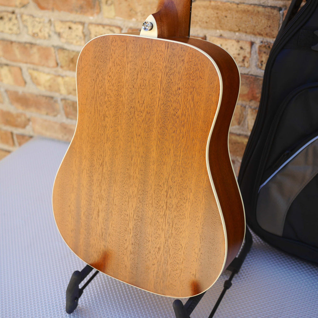 Alvarez Regent Travel Sized Dreadnought w/Deluxe Gig bag