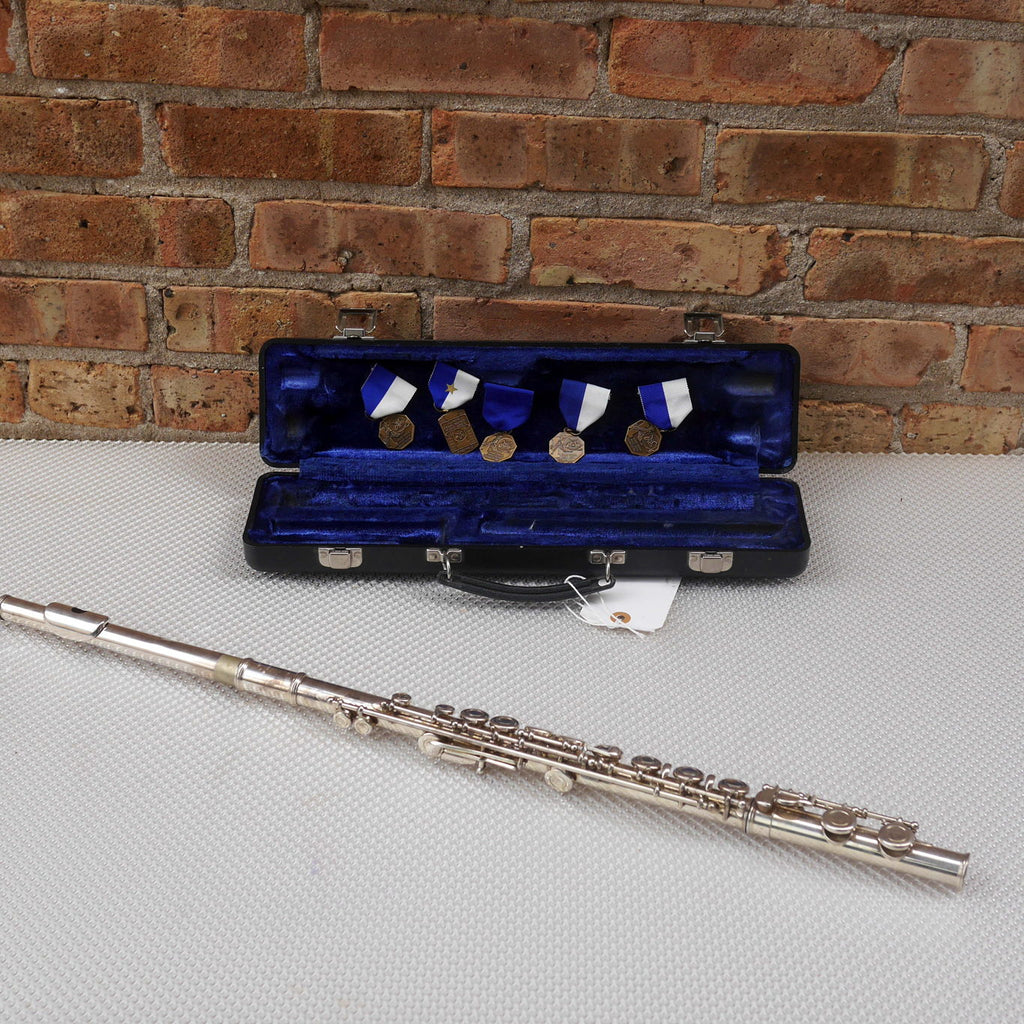 Armstrong 104 Flute 3422945 Needs repair
