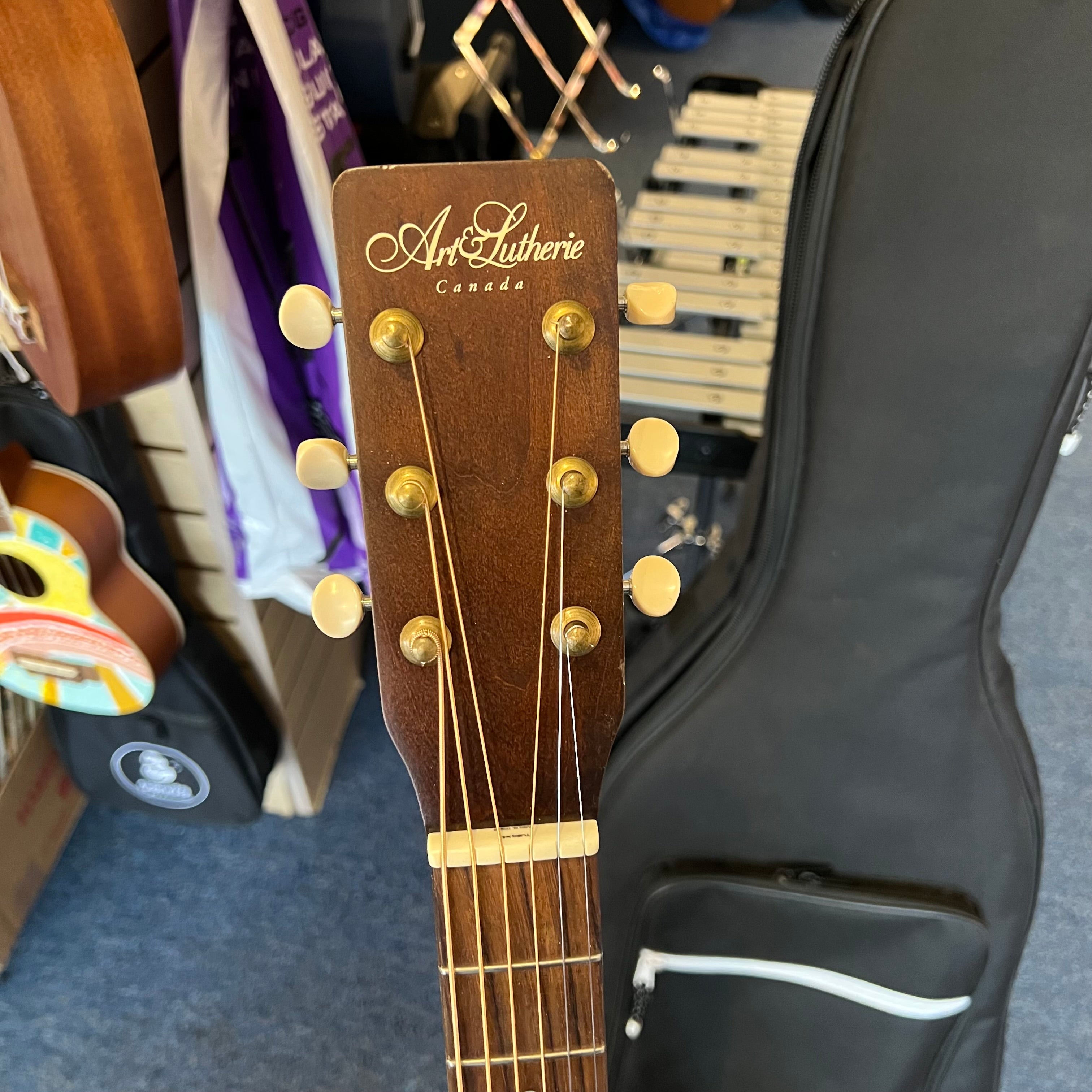 Arts & Lutherie Acoustic Guitar American Bourbon Burst w/Bag