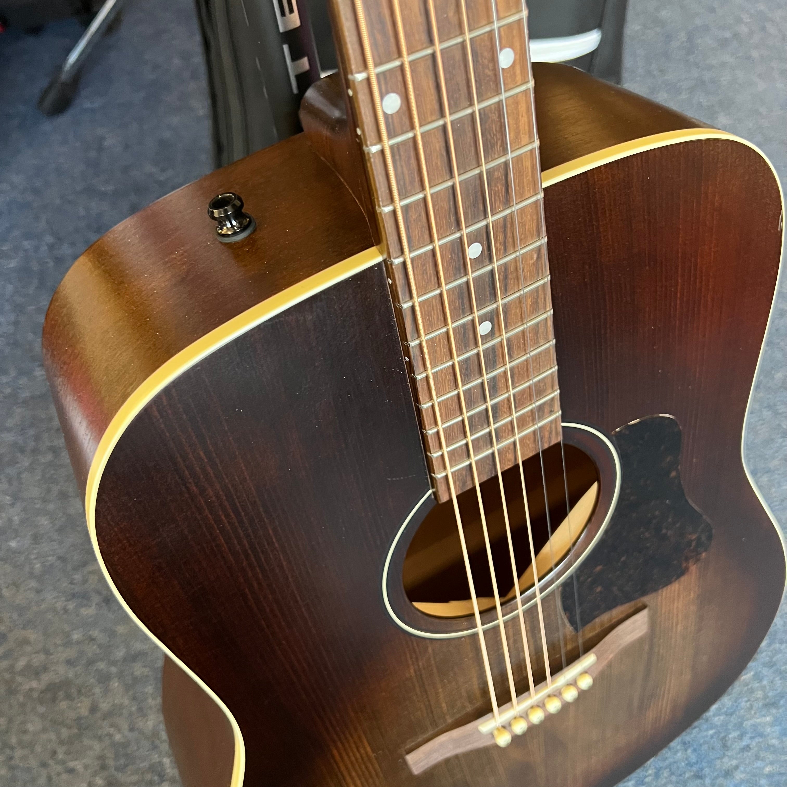Arts & Lutherie Acoustic Guitar American Bourbon Burst w/Bag