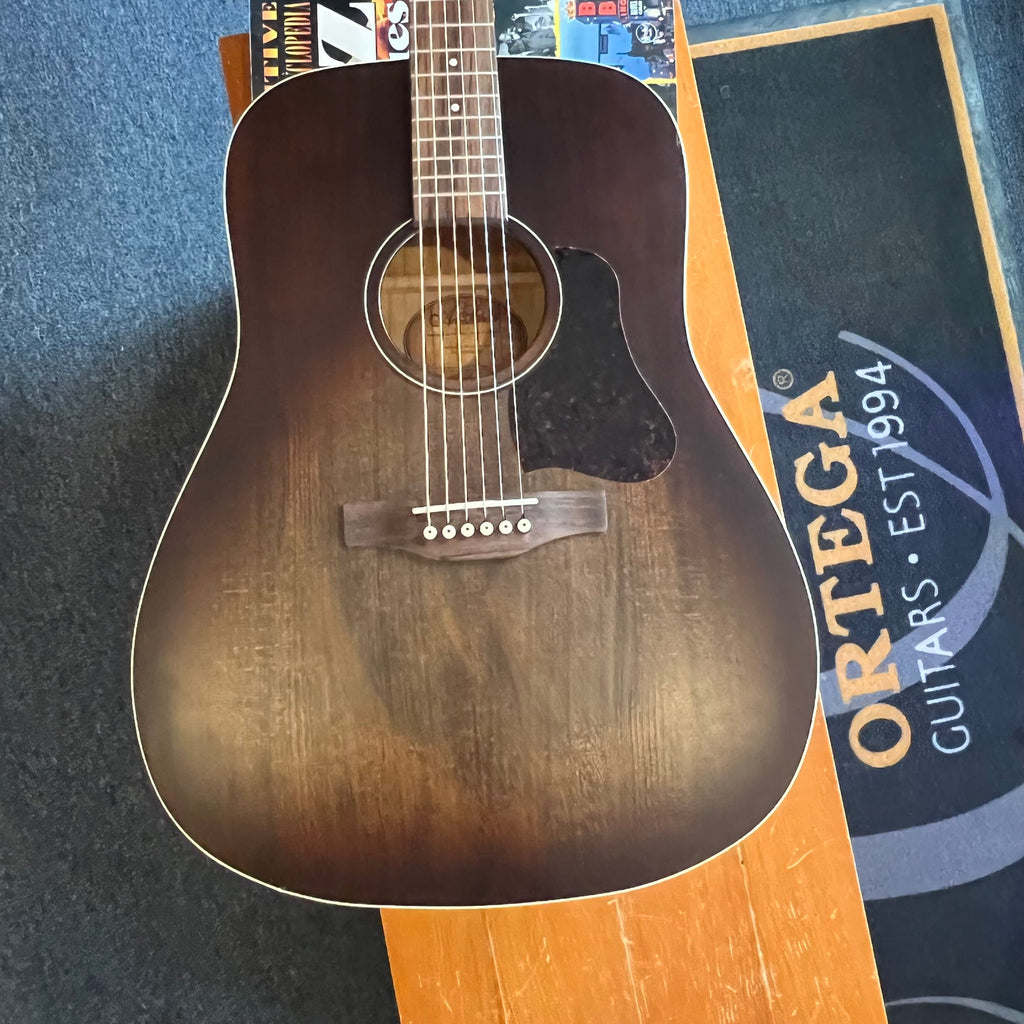 Arts & Lutherie Acoustic Guitar American Bourbon Burst w/Bag