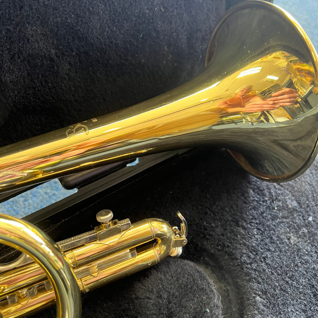 Bach CR300 Cornet w/case (used)