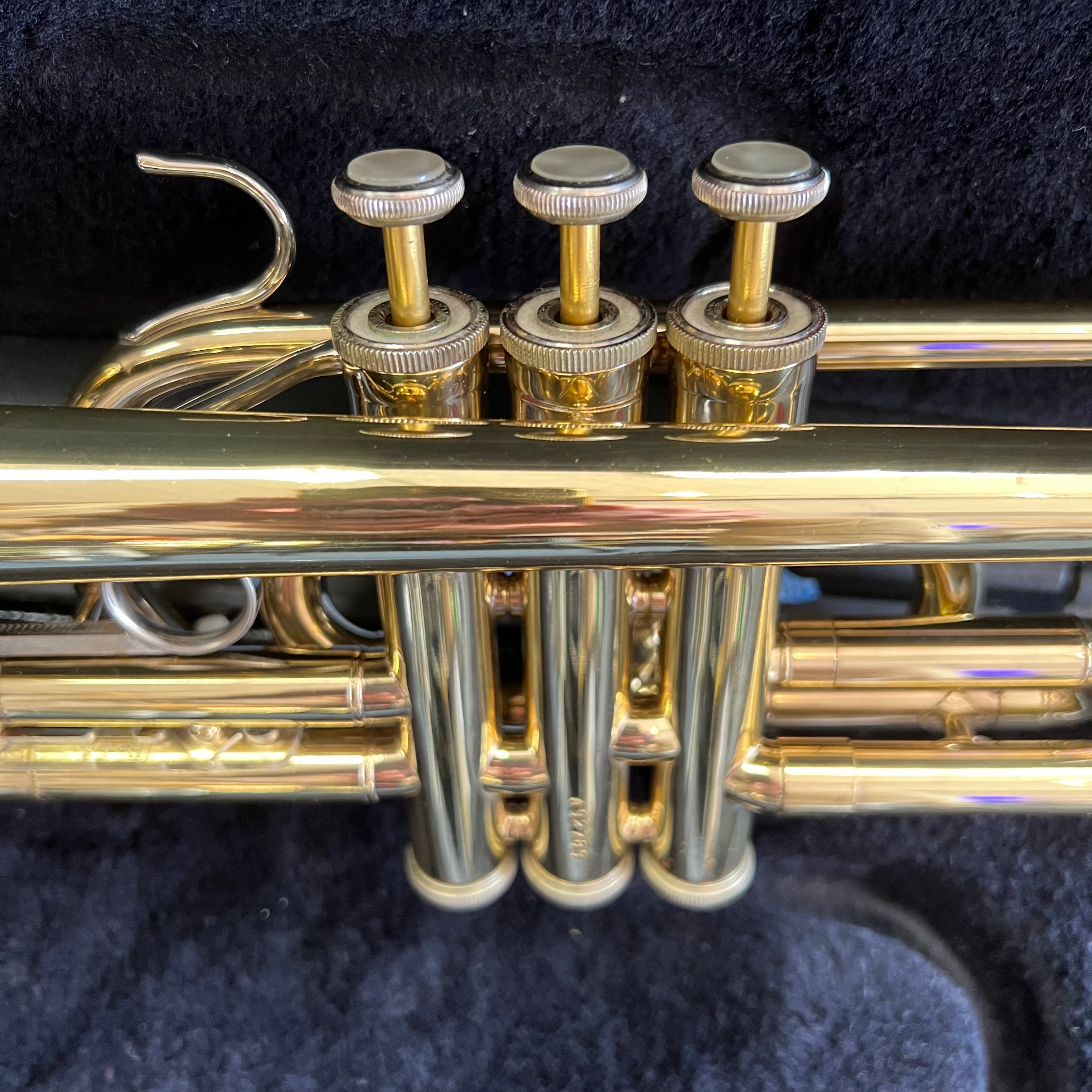 Bach CR300 Cornet w/case (used)