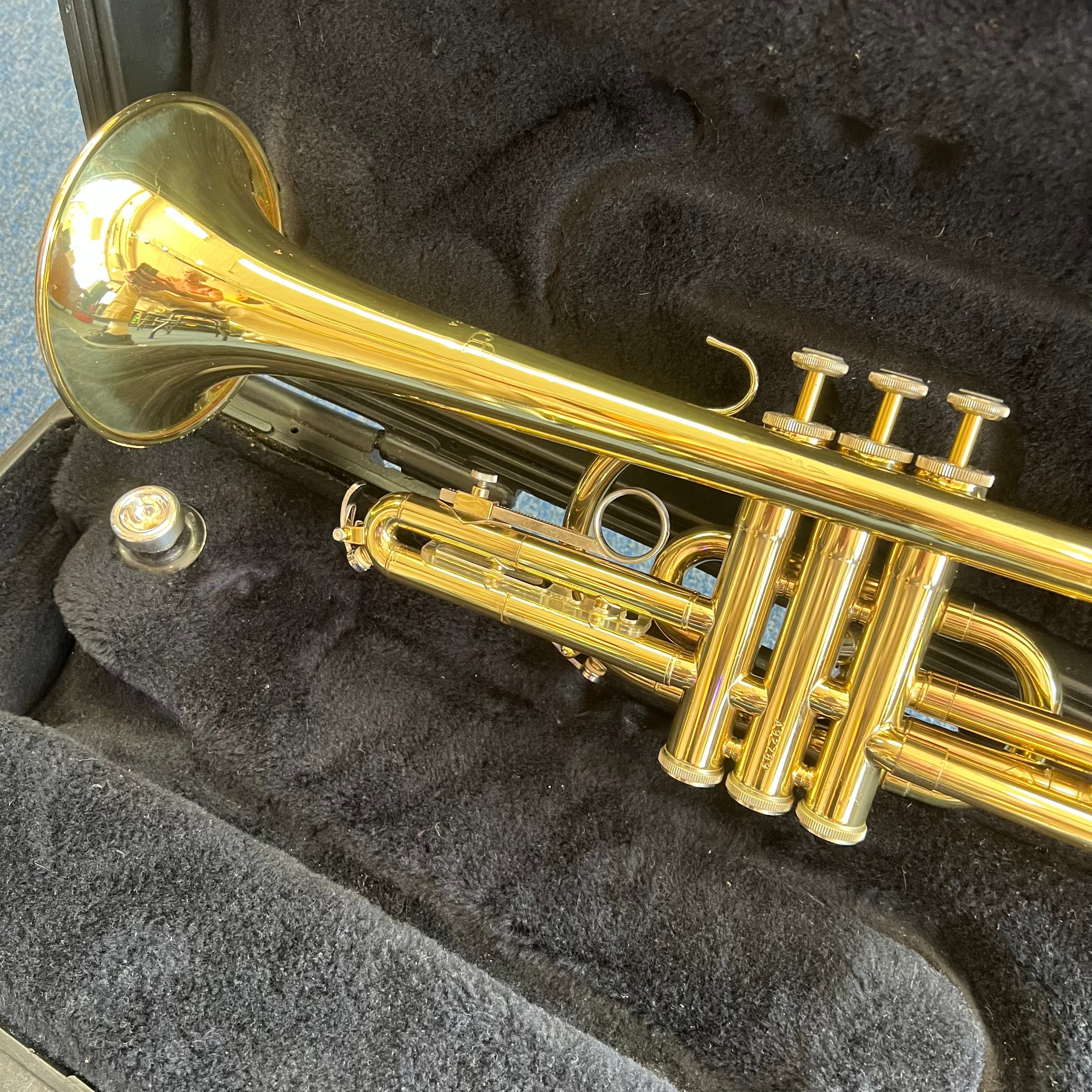 Bach CR300 Cornet w/case (used)