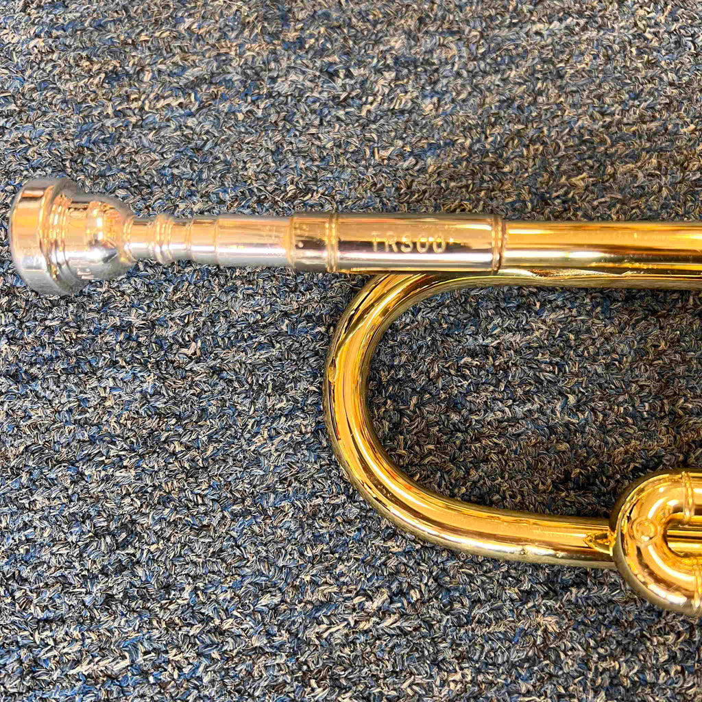 Bach TR300 Trumpet 1990 brass lacquer finish (used)