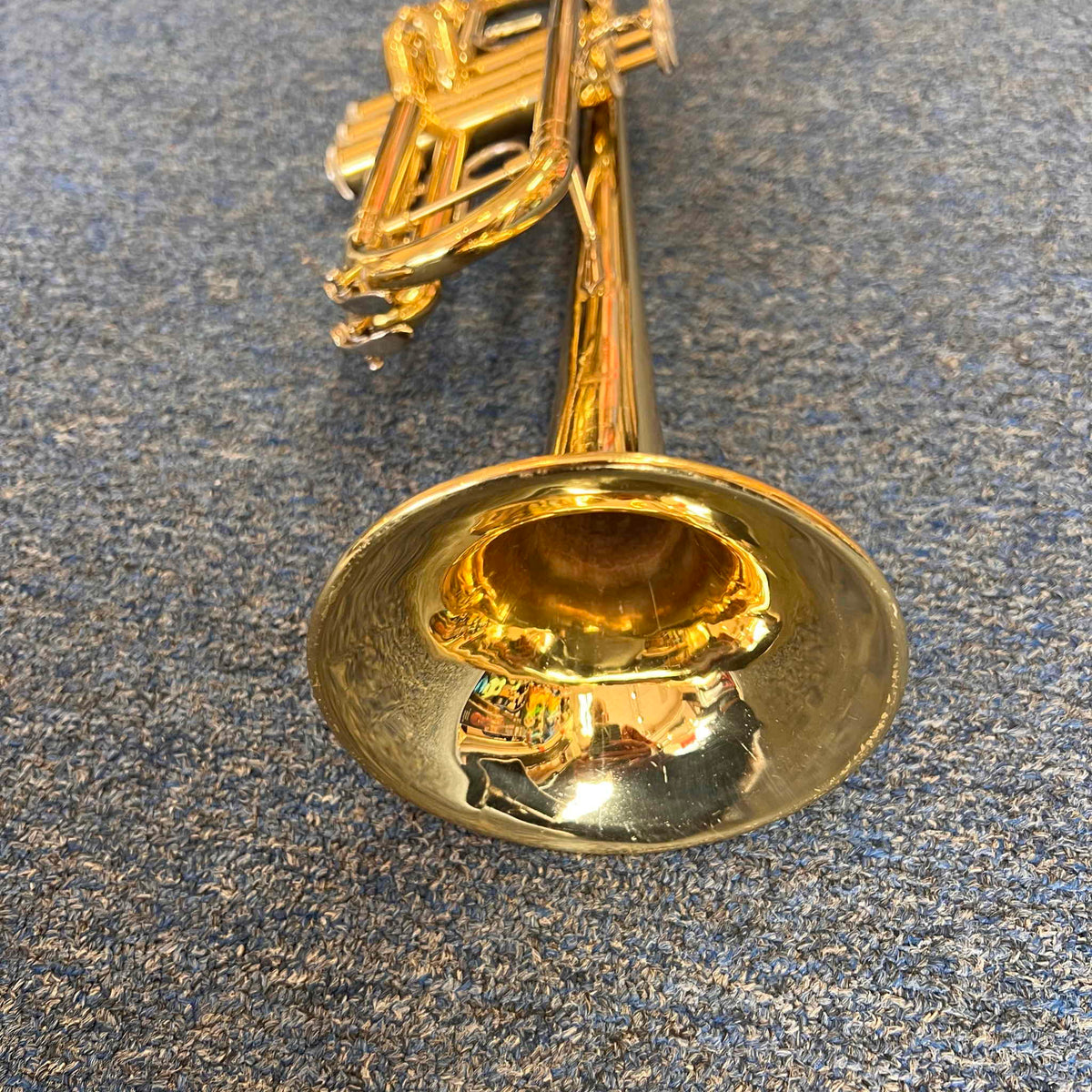 Bach TR300 Trumpet 1990 brass lacquer finish (used)
