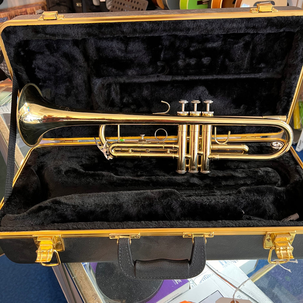 Bach TR300H2 Trumpet (used)