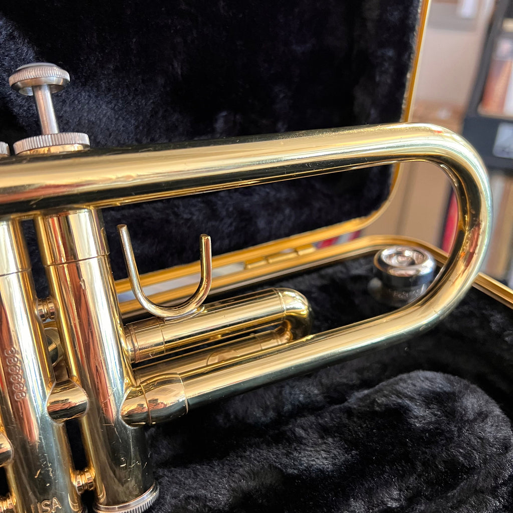 Bach TR300H2 Trumpet (used)