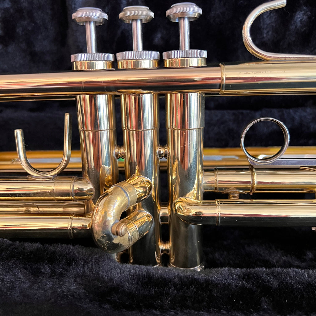 Bach TR300H2 Trumpet (used)