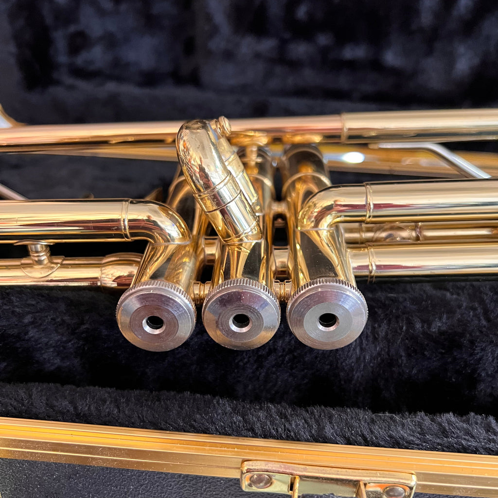 Bach TR300H2 Trumpet (used)