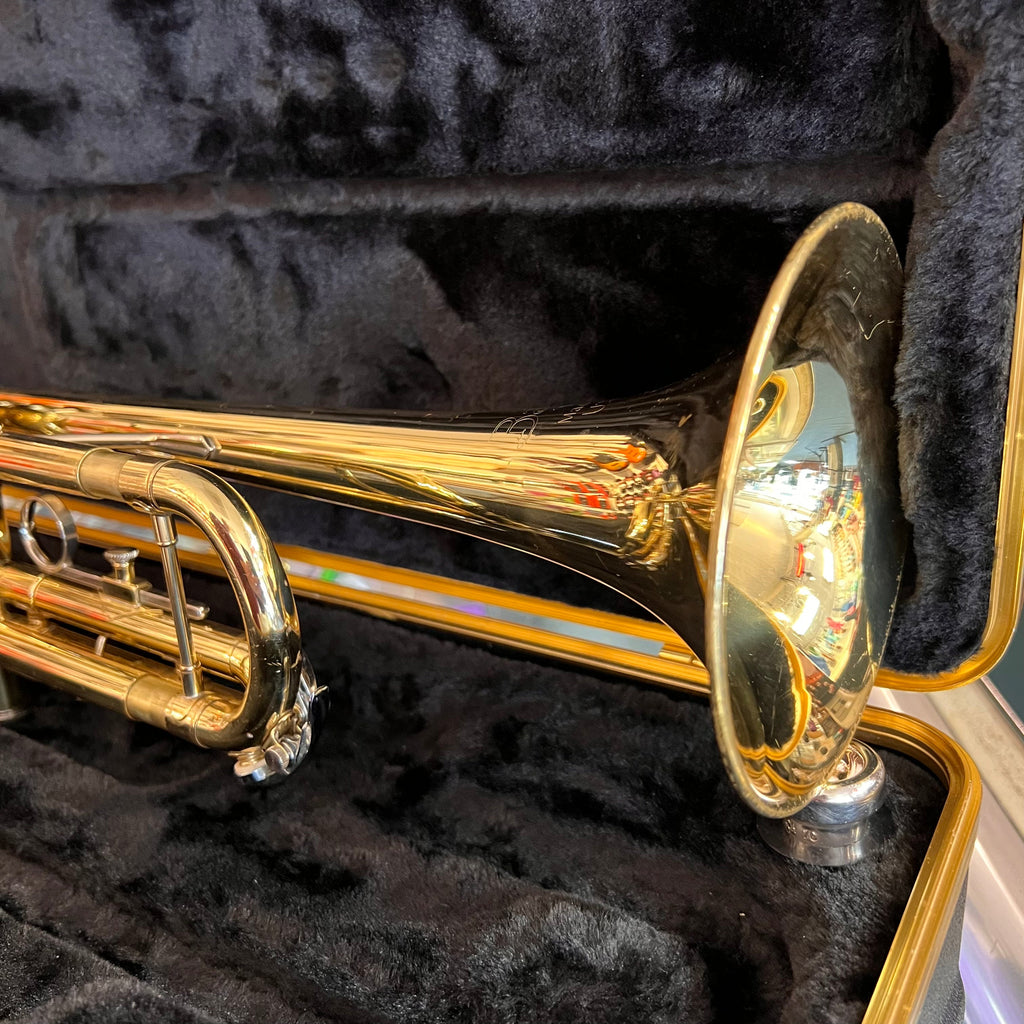Bach TR300H2 Trumpet (used)