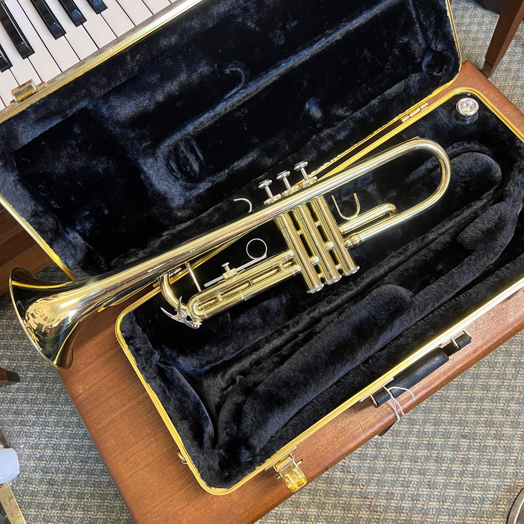 Bach Trumpet TR300H2 Used Excellent