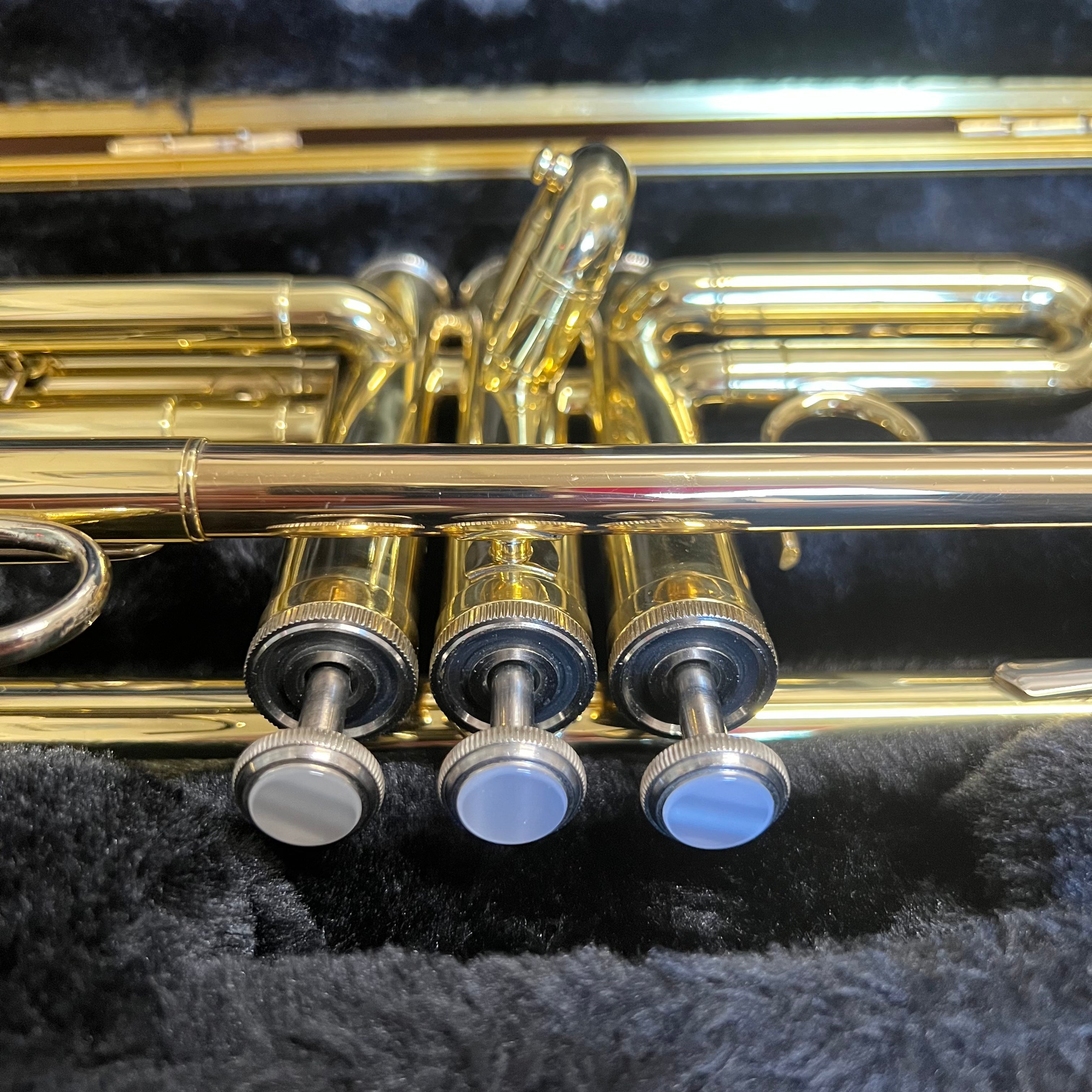 Bach Trumpet TR300H2 Used Excellent