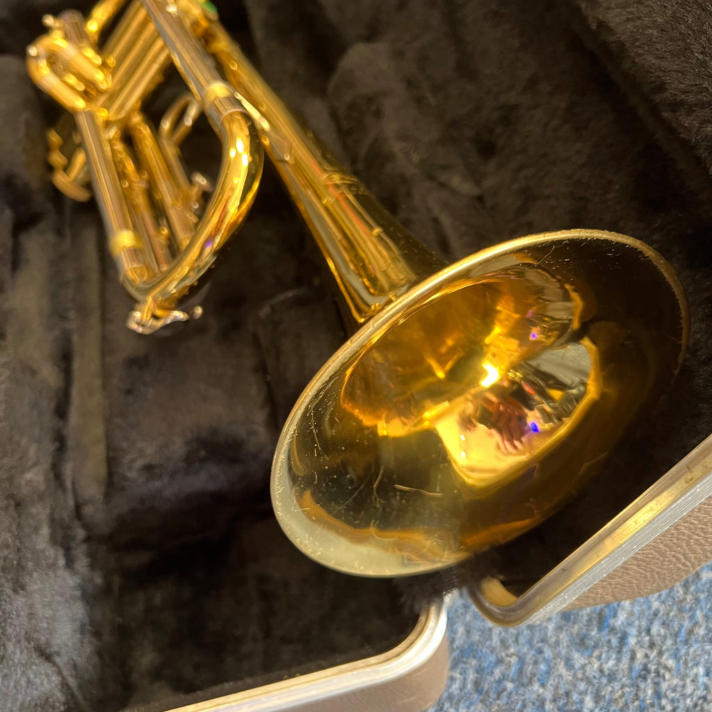 Buescher Aristocrat (Selmer Bundy) Student Trumpet w/case