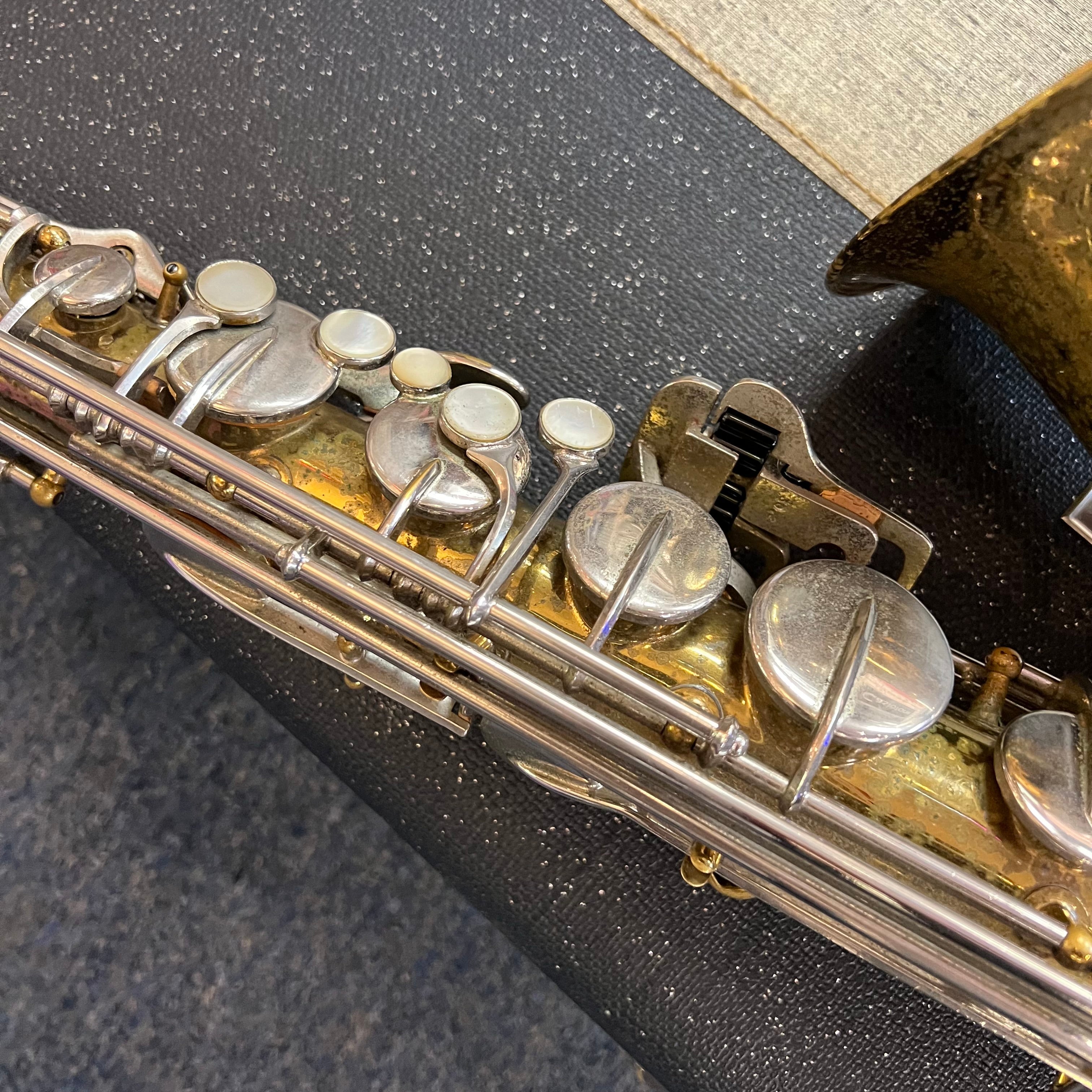 Buescher Aristocrat Tenor Saxophone 1960s Very Good