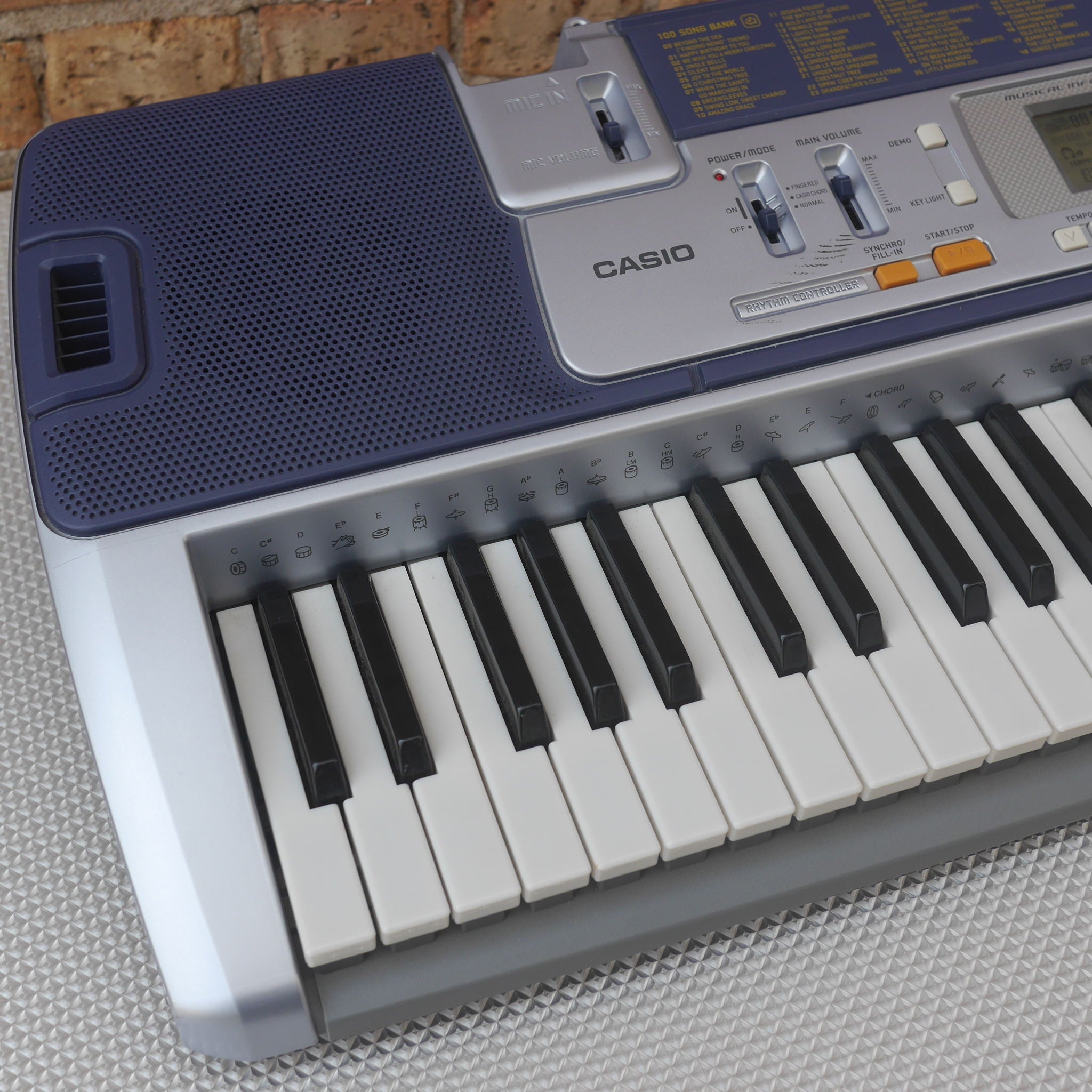 Casio LK-110 61-Key Key-Lighting Keyboard used