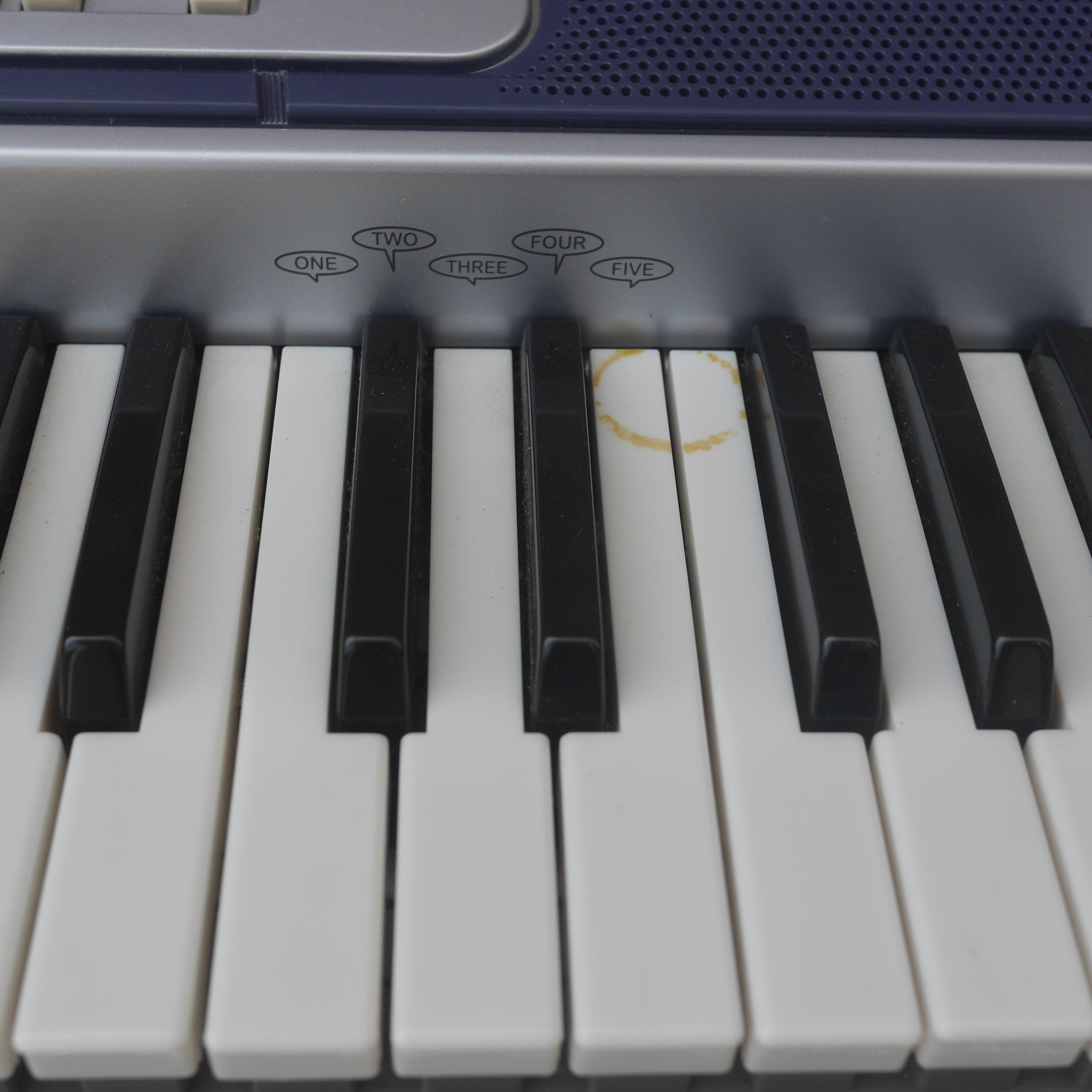 Casio LK-110 61-Key Key-Lighting Keyboard used