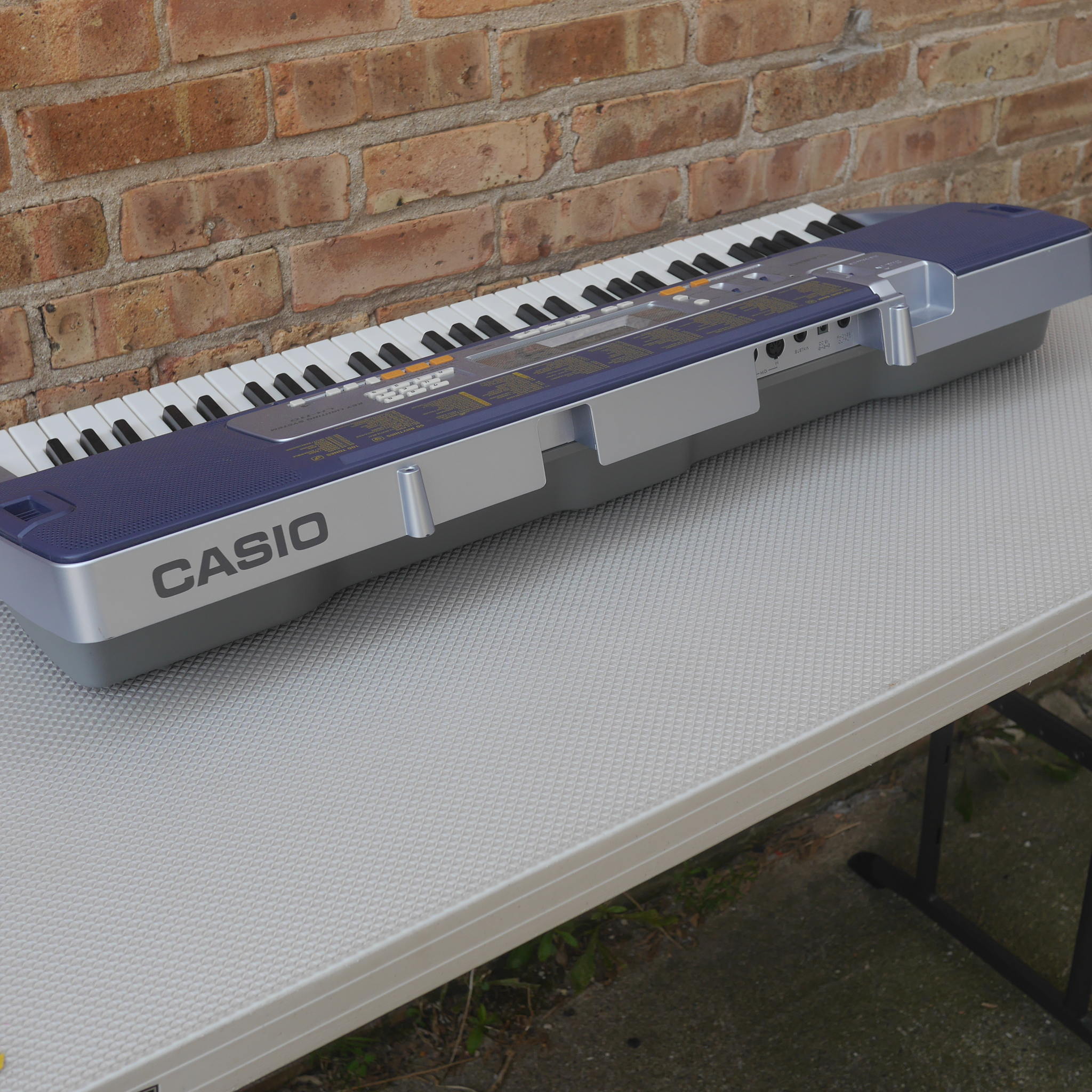 Casio LK-110 61-Key Key-Lighting Keyboard used