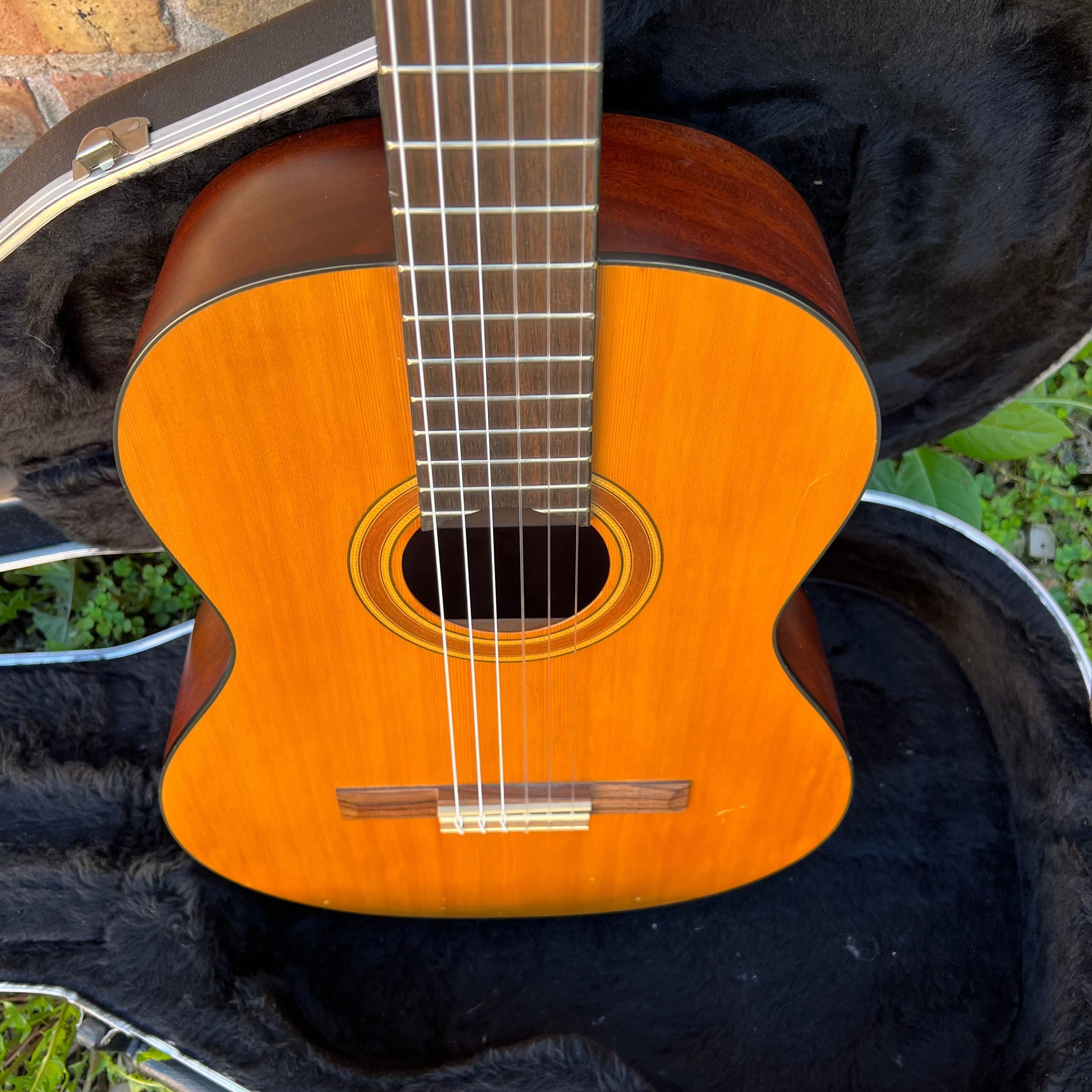 Cordoba CP110 Classical Guitar w/Hard Shell Case Used