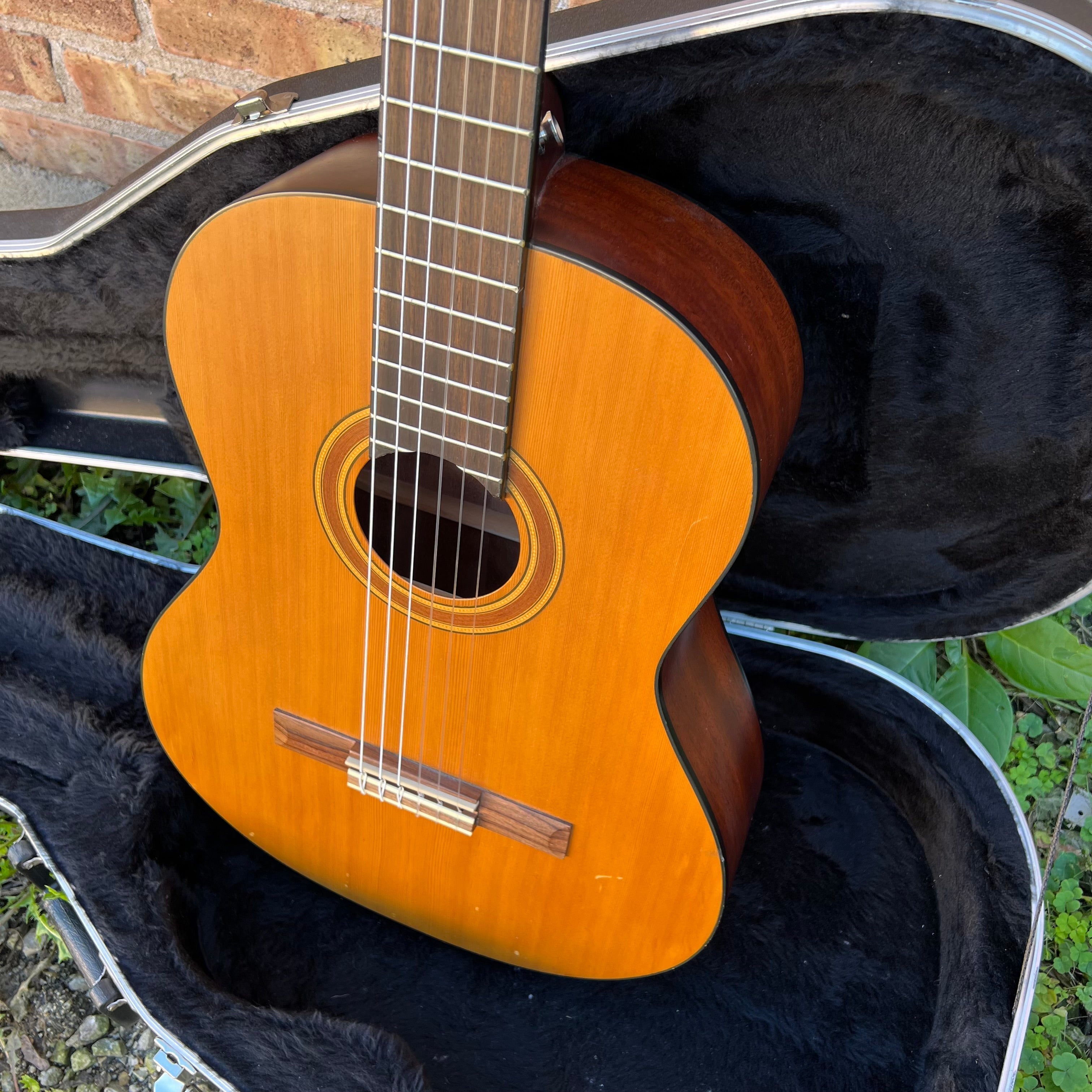 Cordoba CP110 Classical Guitar w/Hard Shell Case Used